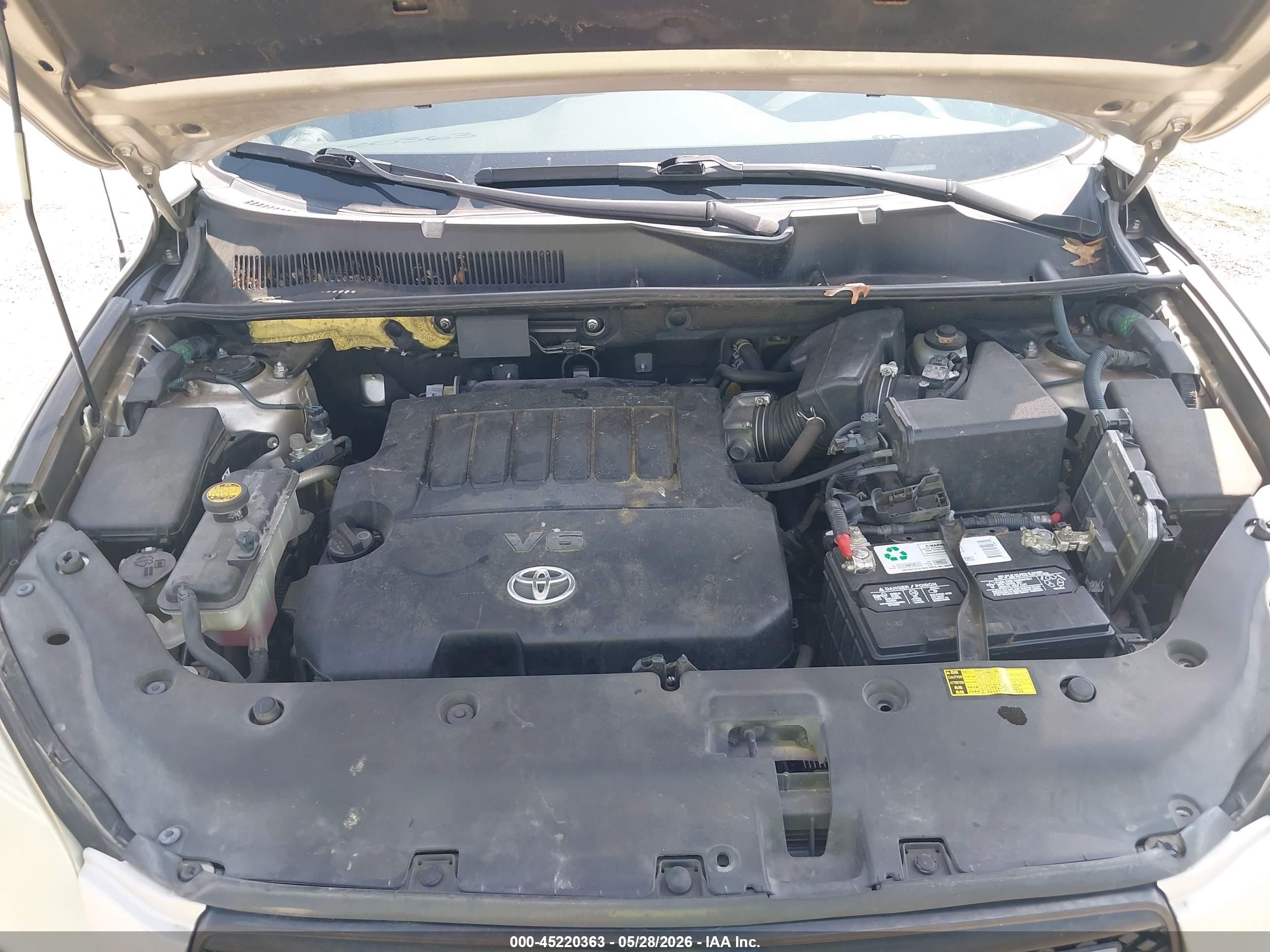 2008 Toyota Rav4 Base V6 Gold vin: JTMZK33V885019145