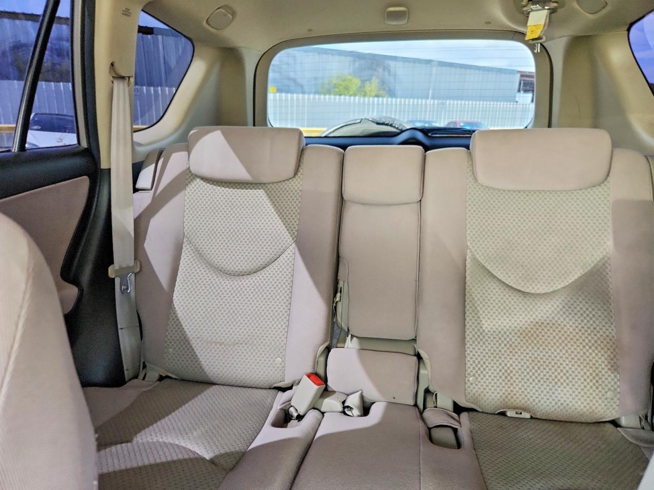 2007 Toyota Rav4 Base Tan vin: JTMZK33V976005117