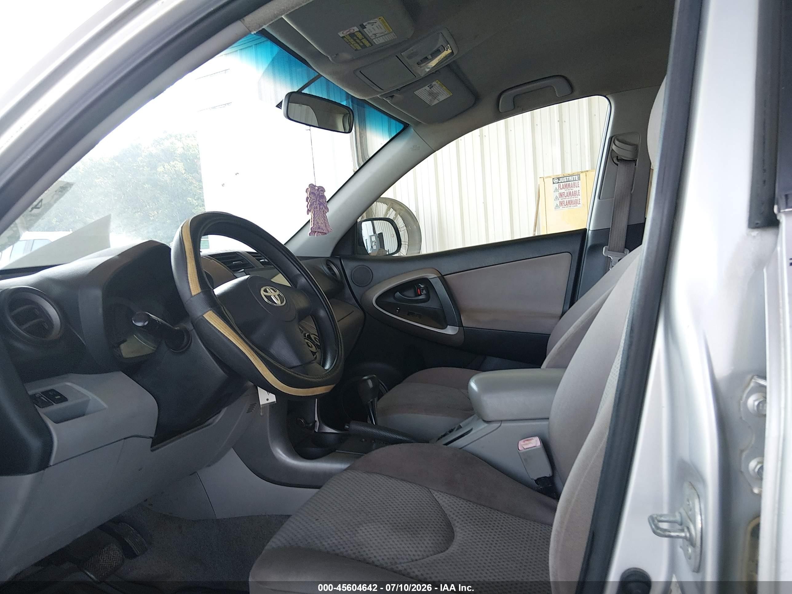 2008 Toyota Rav4 Base V6 Gray vin: JTMZK33V985020143