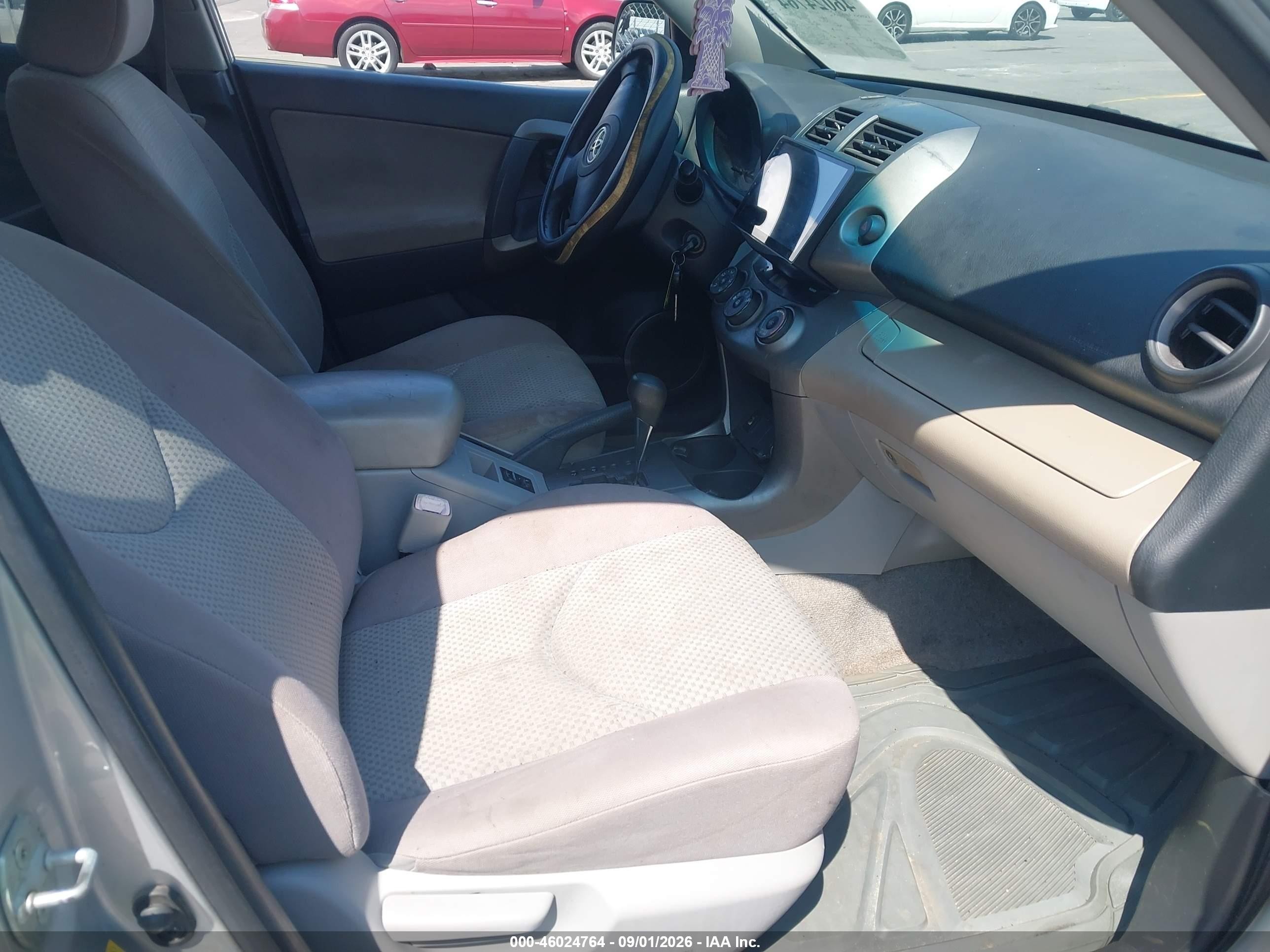 2008 Toyota Rav4 Base V6 Gray vin: JTMZK33V985020143