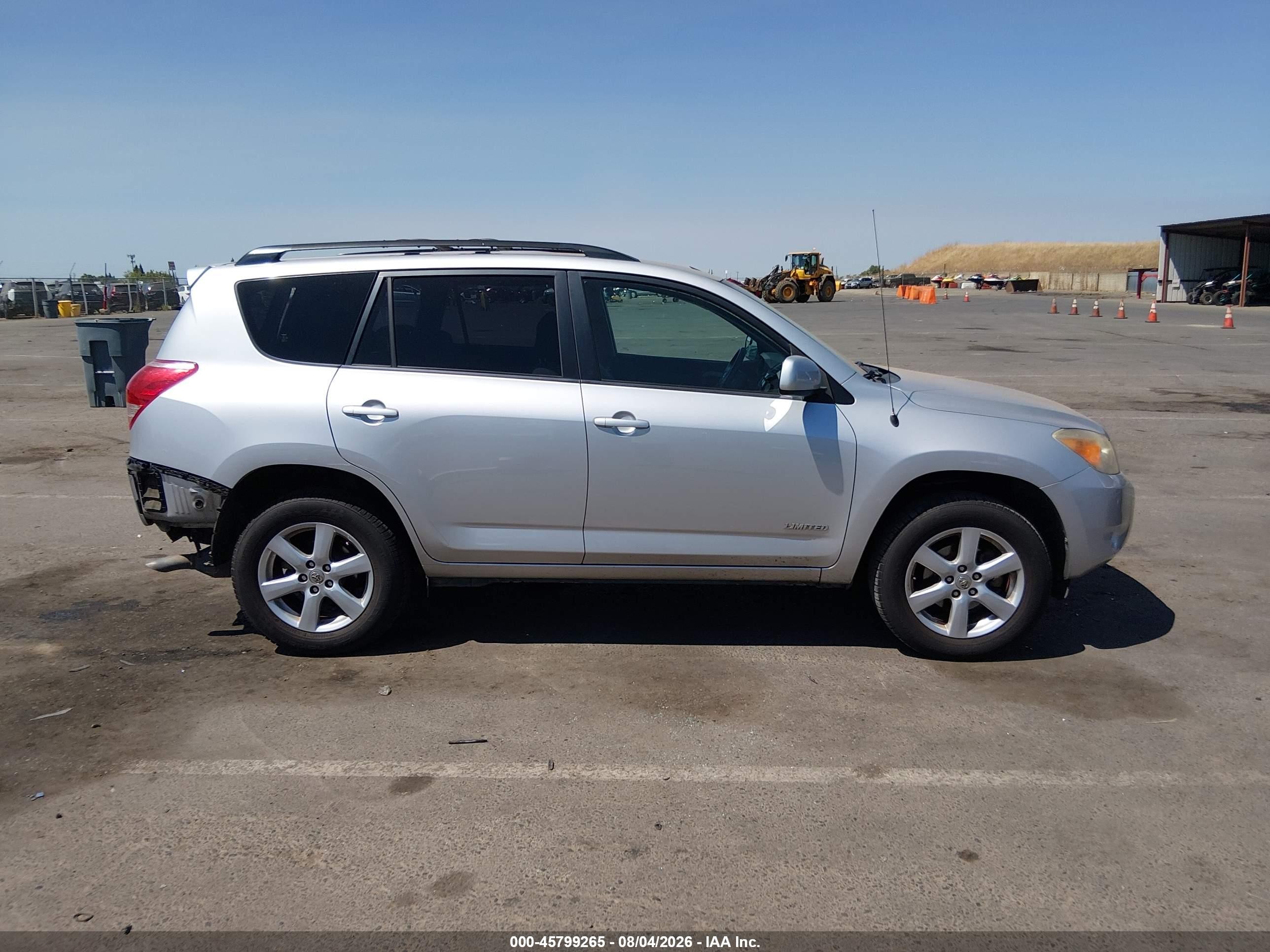 2007 Toyota Rav4 Limited Silver vin: JTMZK34V575007595