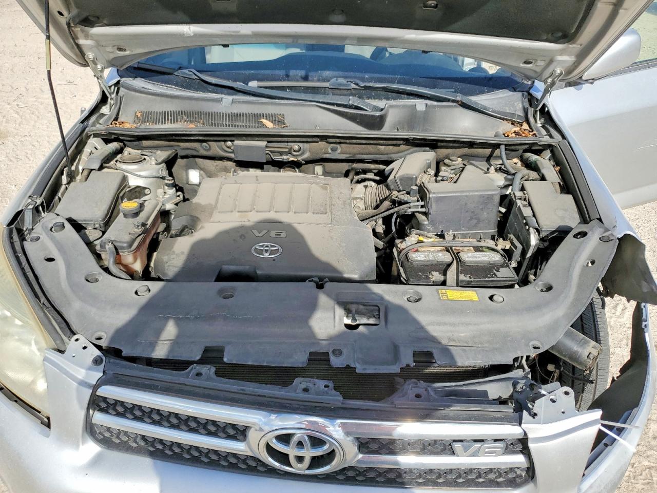 2008 Toyota Rav4 Limited Silver vin: JTMZK34VX85021753