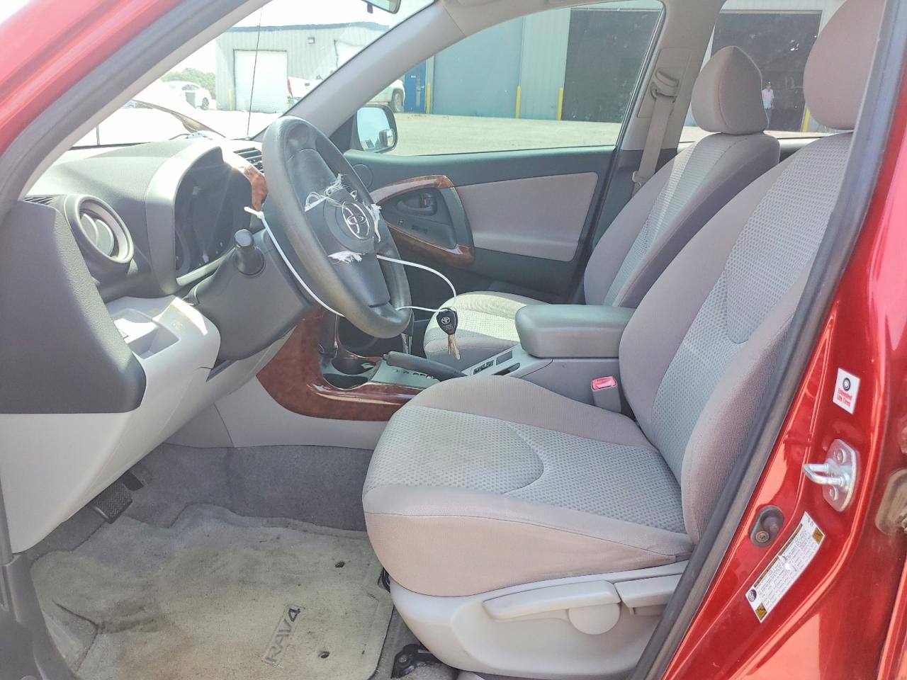 2006 Toyota Rav4 Base Красный vin: JTMZK35V565005150