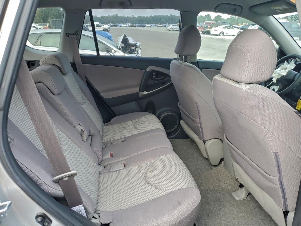 2008 Toyota Rav 4 Silver vin: JTMZK35V885022916