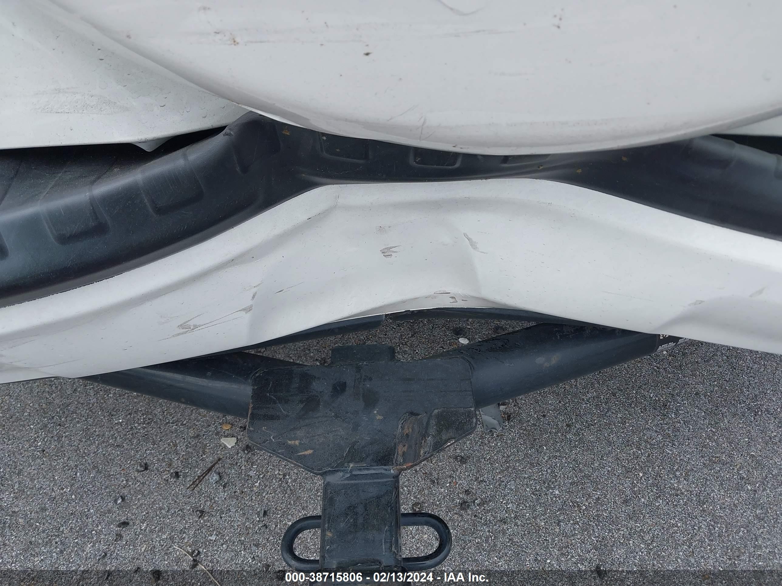 2012 Toyota Rav4 Base V6 White vin: JTMZK4DV0CD005078