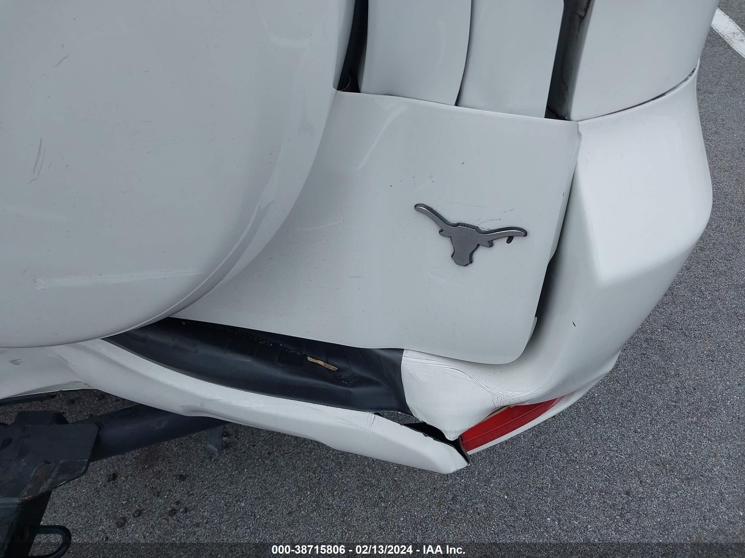 2012 Toyota Rav4 Base V6 White vin: JTMZK4DV0CD005078