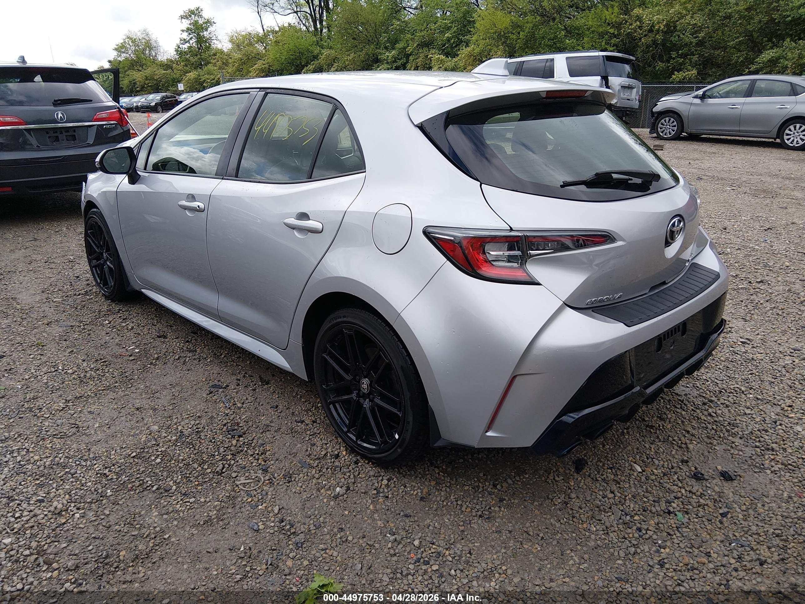 2022 Toyota Corolla Xse Silver vin: JTNA4MBE4N3164233