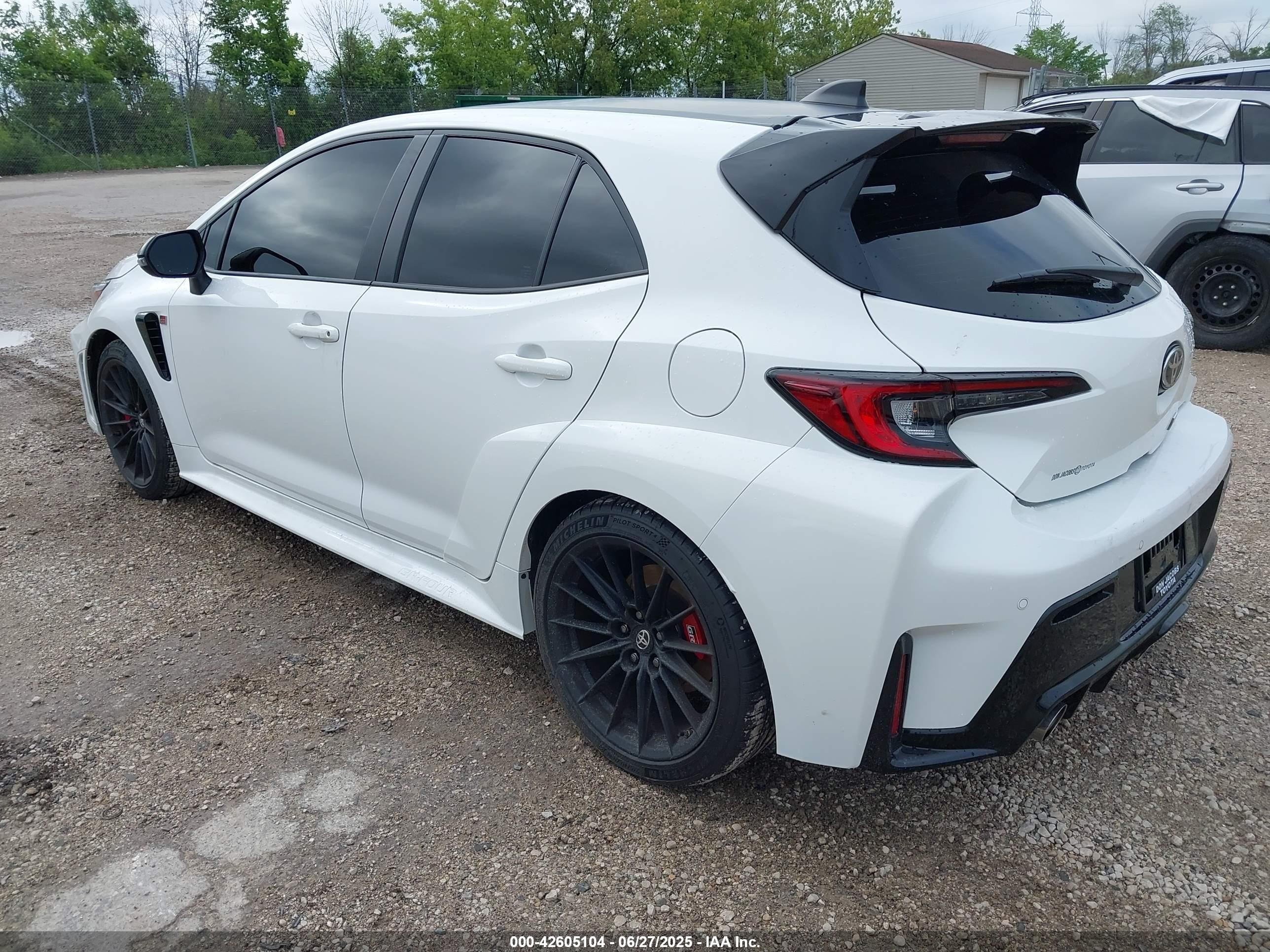 2025 Toyota Gr Corolla Premium Plus White vin: JTNABAAE2SA019172