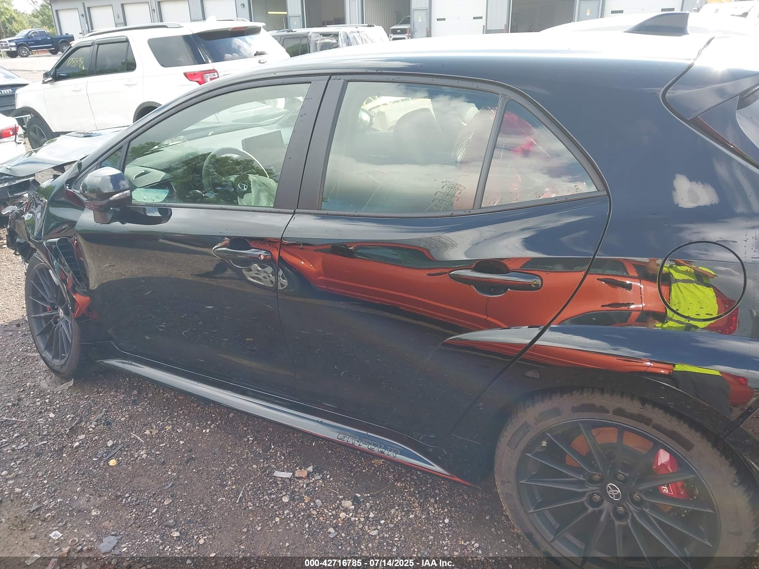 2025 Toyota Gr Corolla Premium Plus Black vin: JTNABAAE9SA016382
