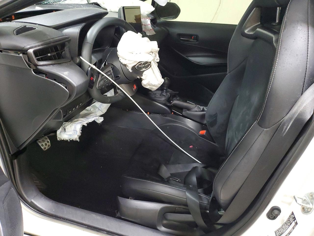 2025 Toyota Gr Corolla Premium White vin: JTNABAAE9SA019718