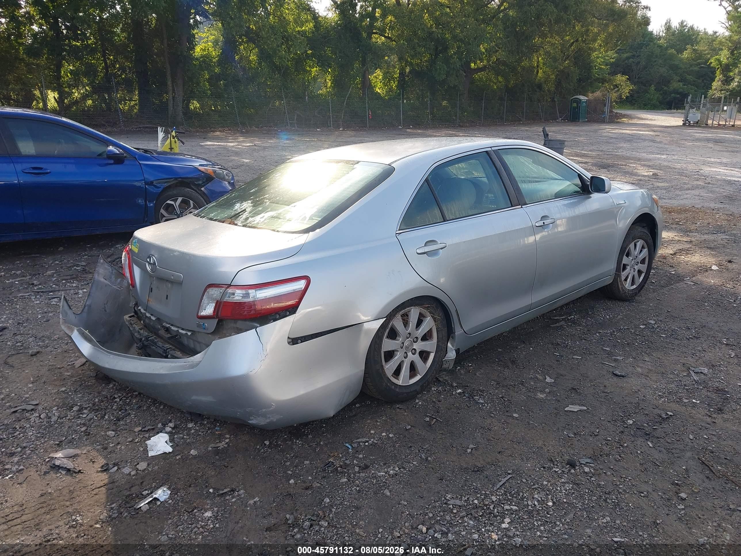 2007 Toyota Camry Hybrid   Silver vin: JTNBB46K073003147