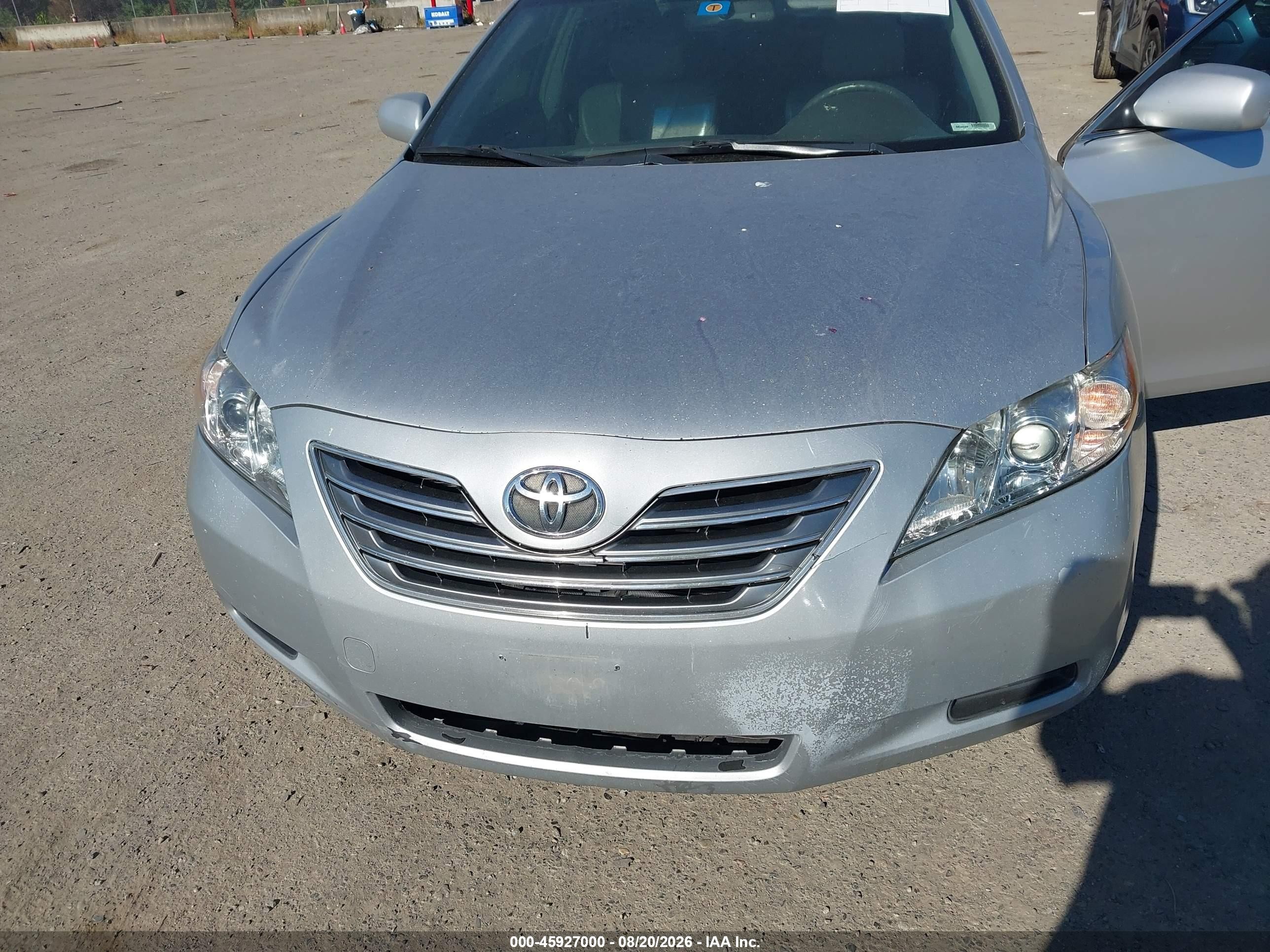 2007 Toyota Camry Hybrid   Silver vin: JTNBB46K073007313
