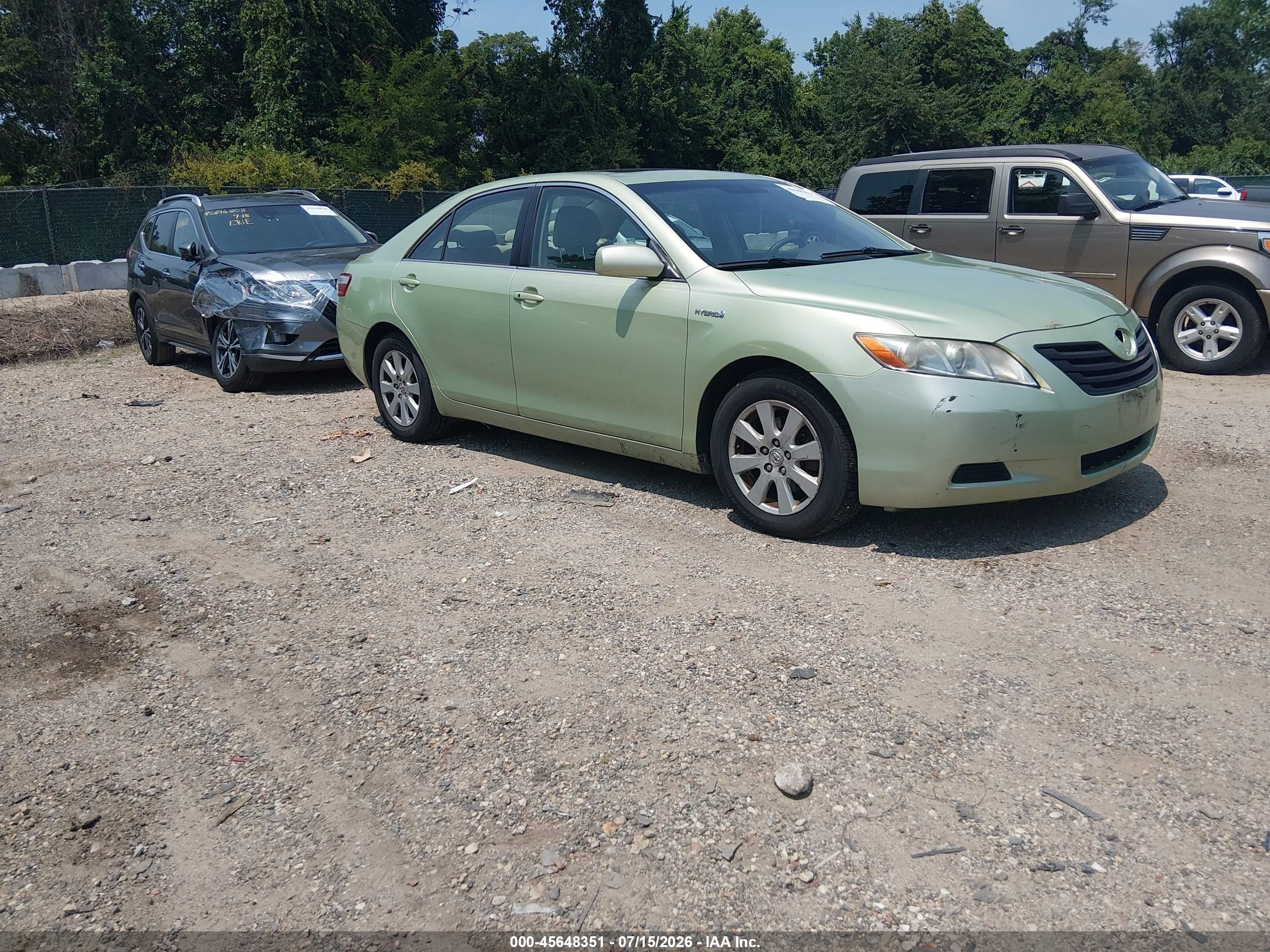 2007 Toyota Camry Hybrid   Green vin: JTNBB46K073010292