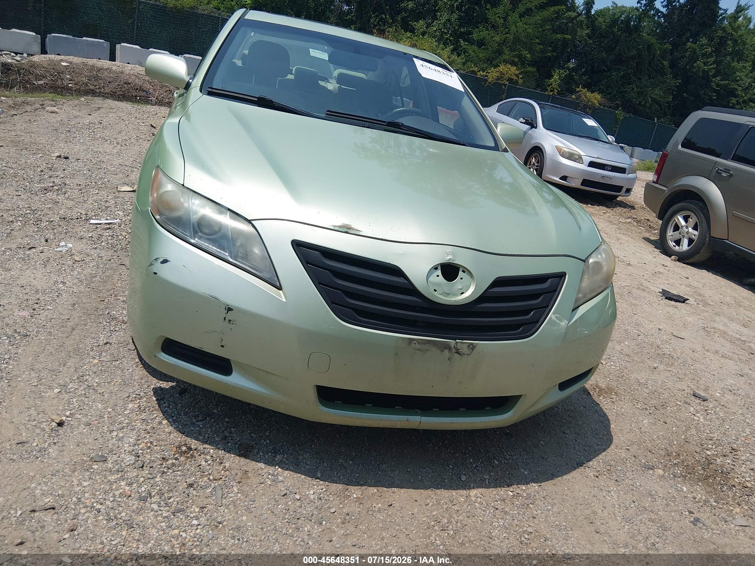 2007 Toyota Camry Hybrid   Green vin: JTNBB46K073010292