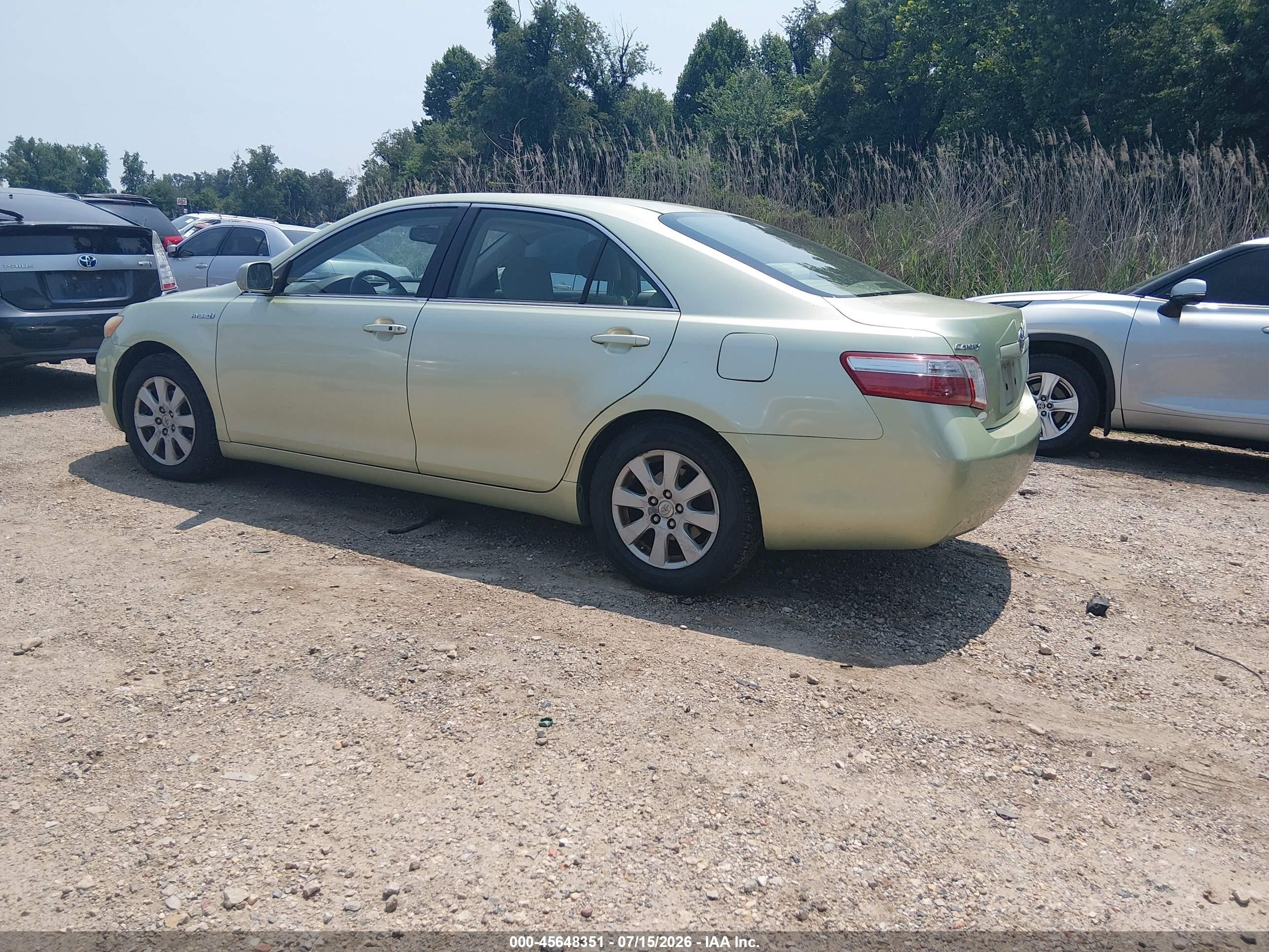 2007 Toyota Camry Hybrid   Green vin: JTNBB46K073010292