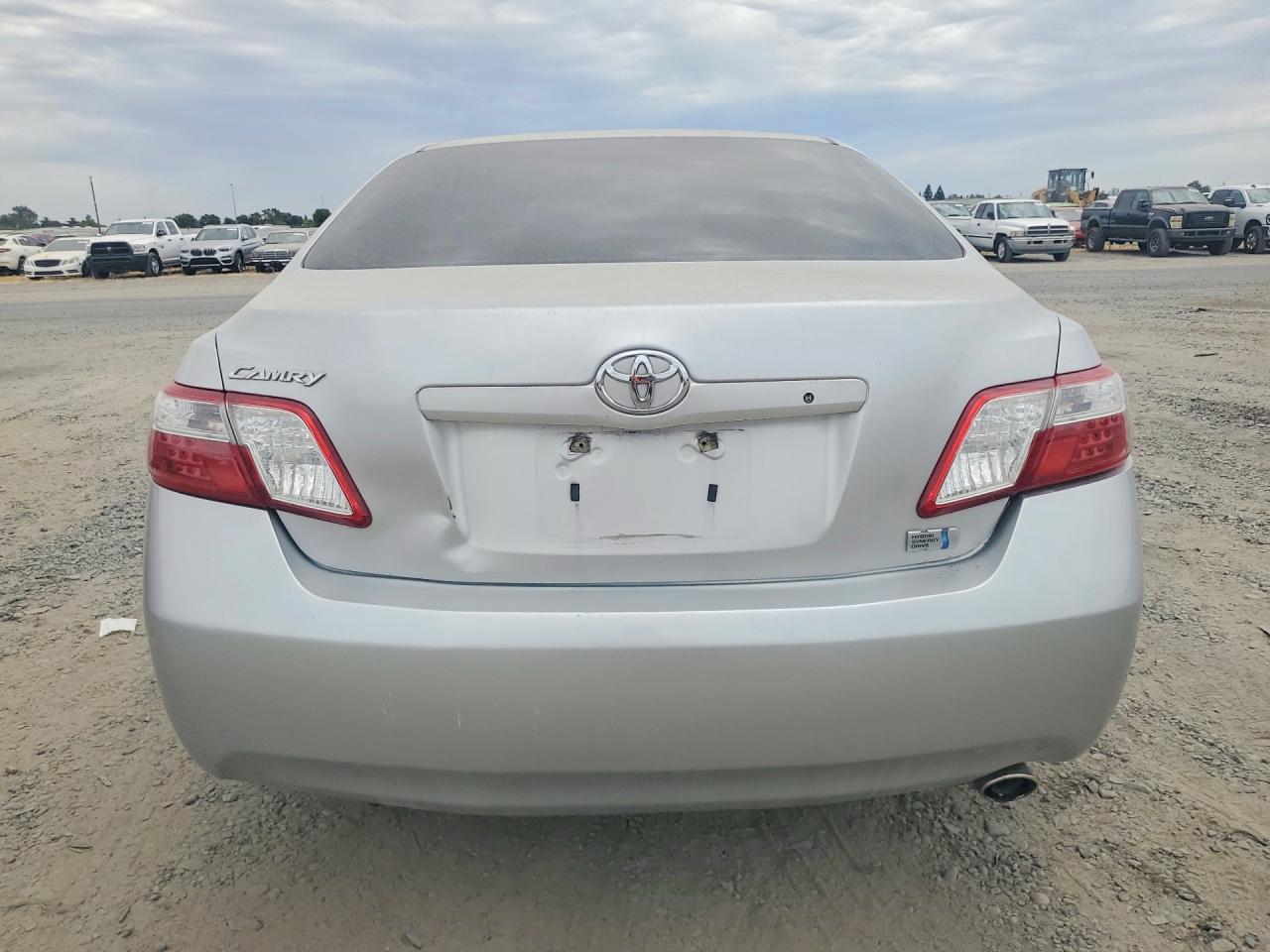 2007 Toyota Camry Hybrid Серебряный vin: JTNBB46K073028162