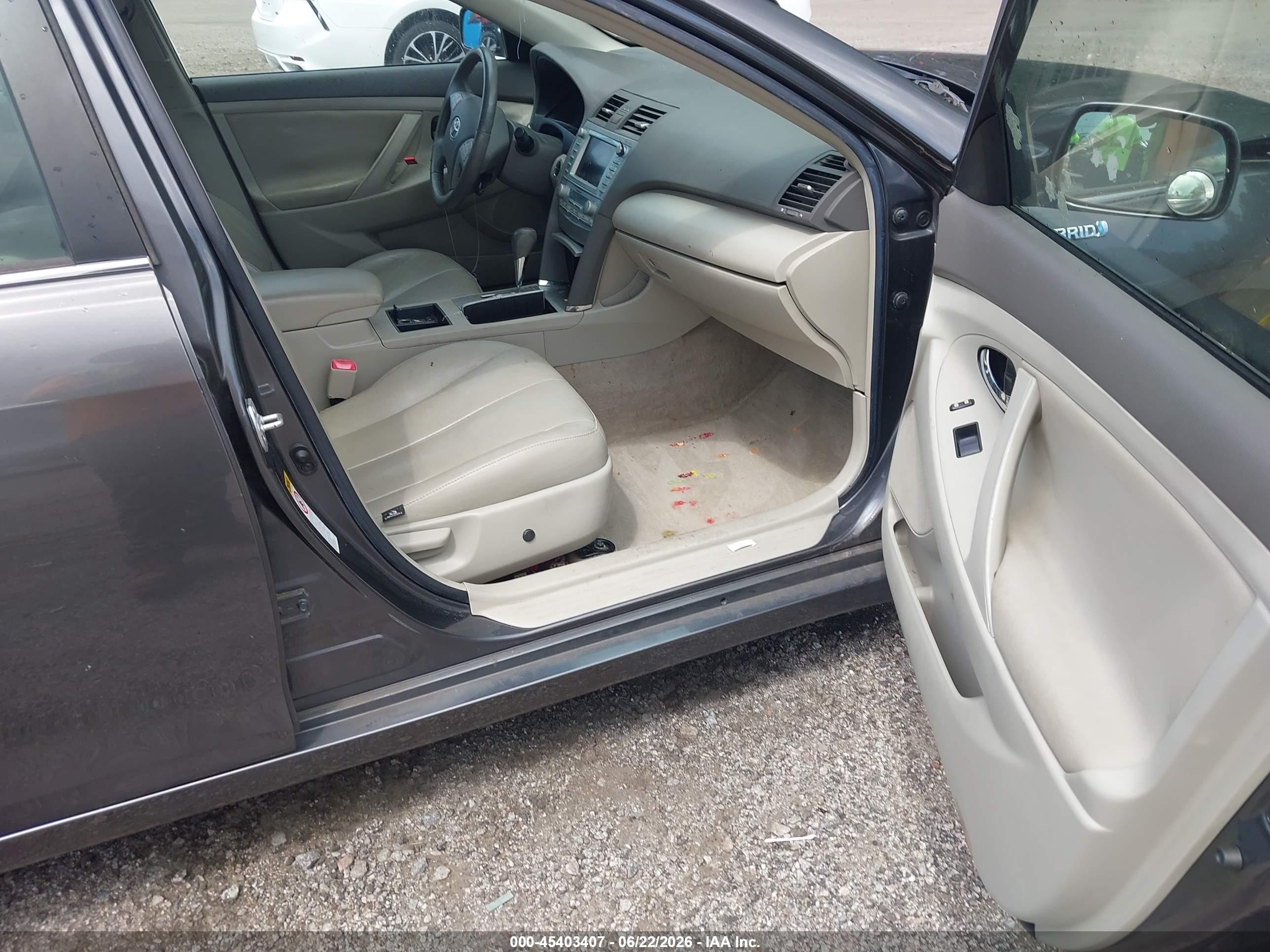 2007 Toyota Camry Hybrid   Gray vin: JTNBB46K073032244