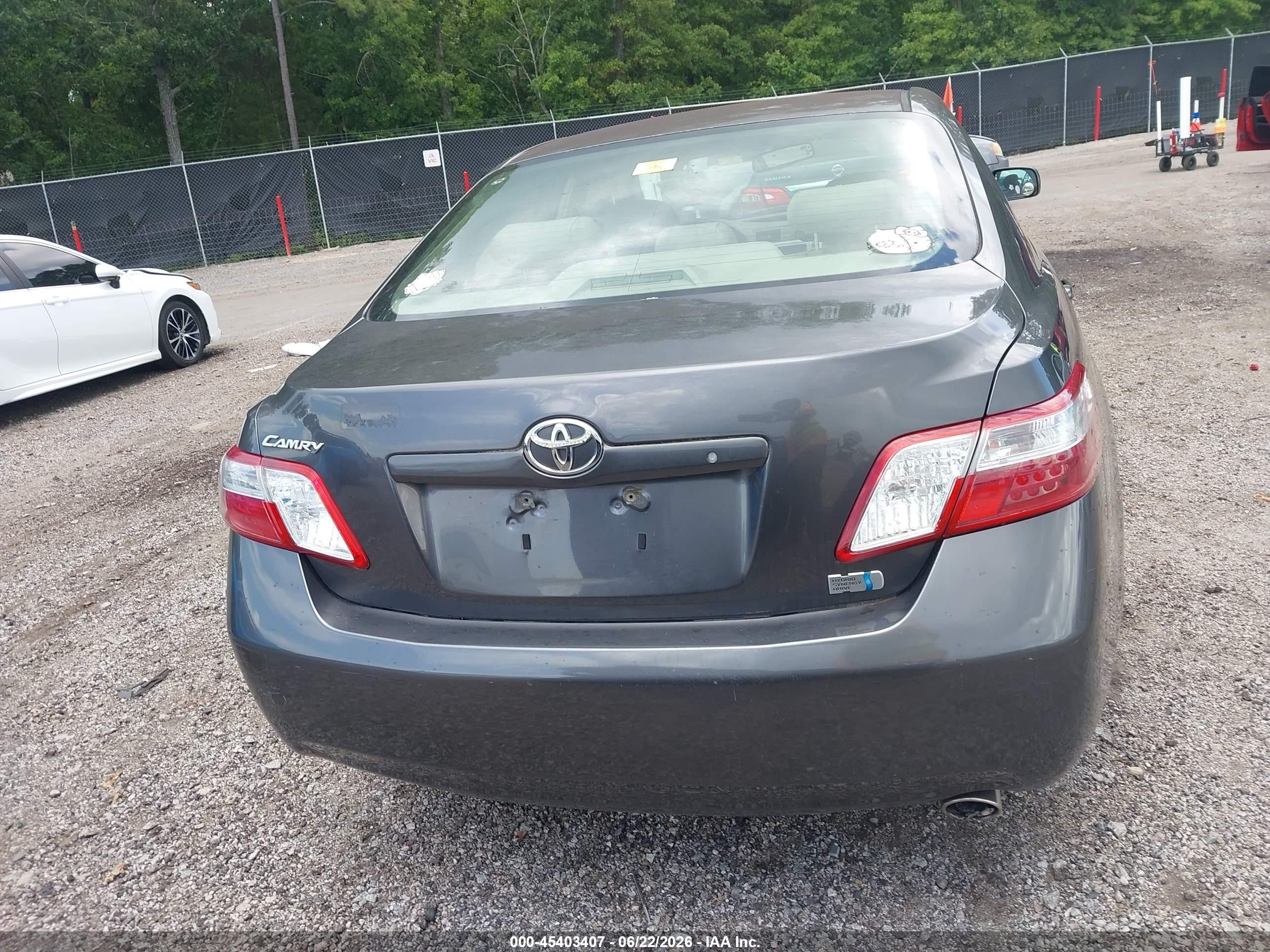 2007 Toyota Camry Hybrid   Gray vin: JTNBB46K073032244