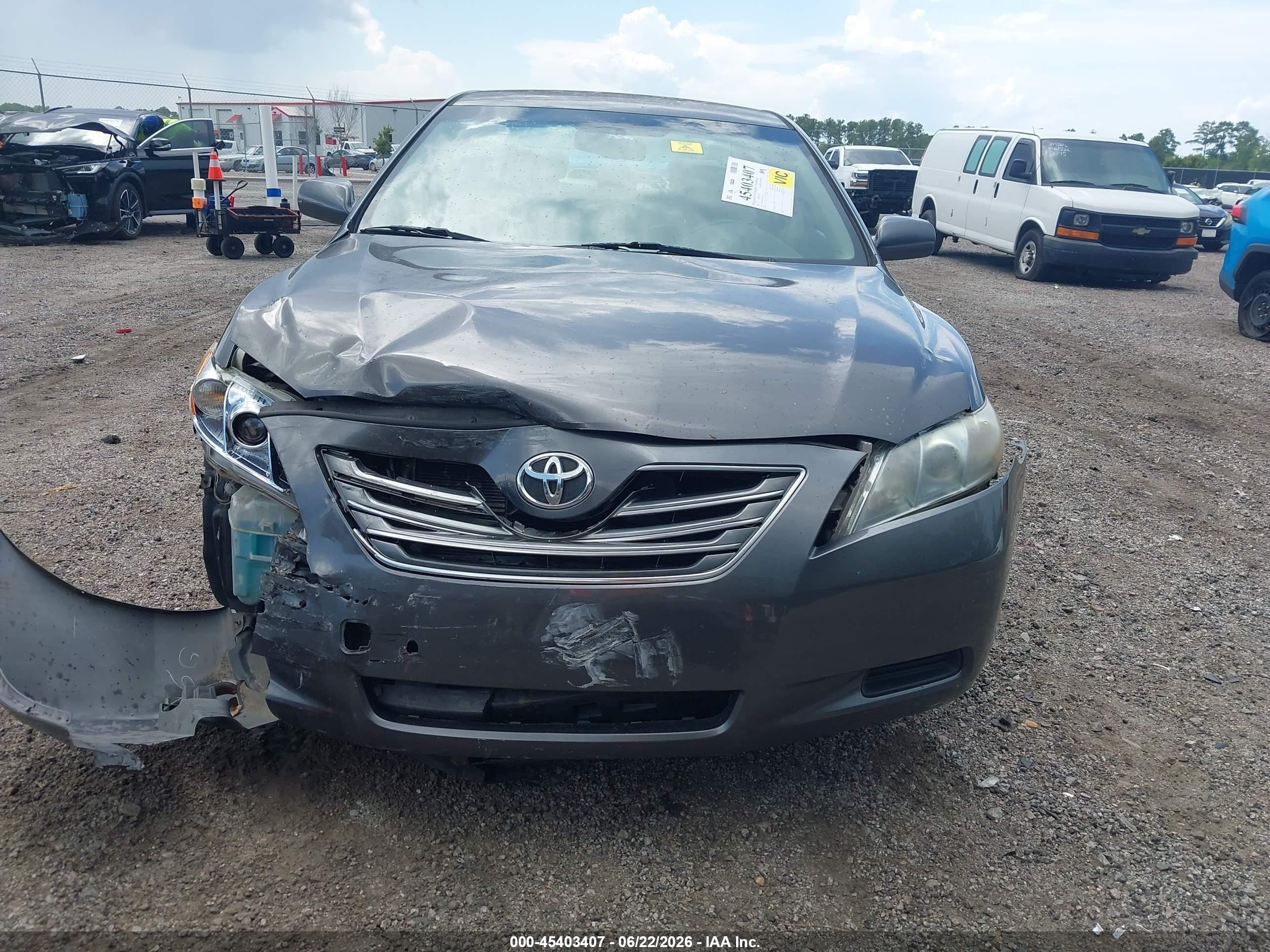 2007 Toyota Camry Hybrid   Gray vin: JTNBB46K073032244