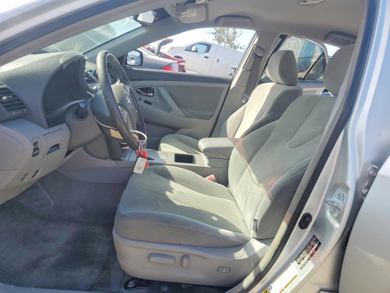 2007 Toyota Camry Hybrid Серебряный vin: JTNBB46K073043051