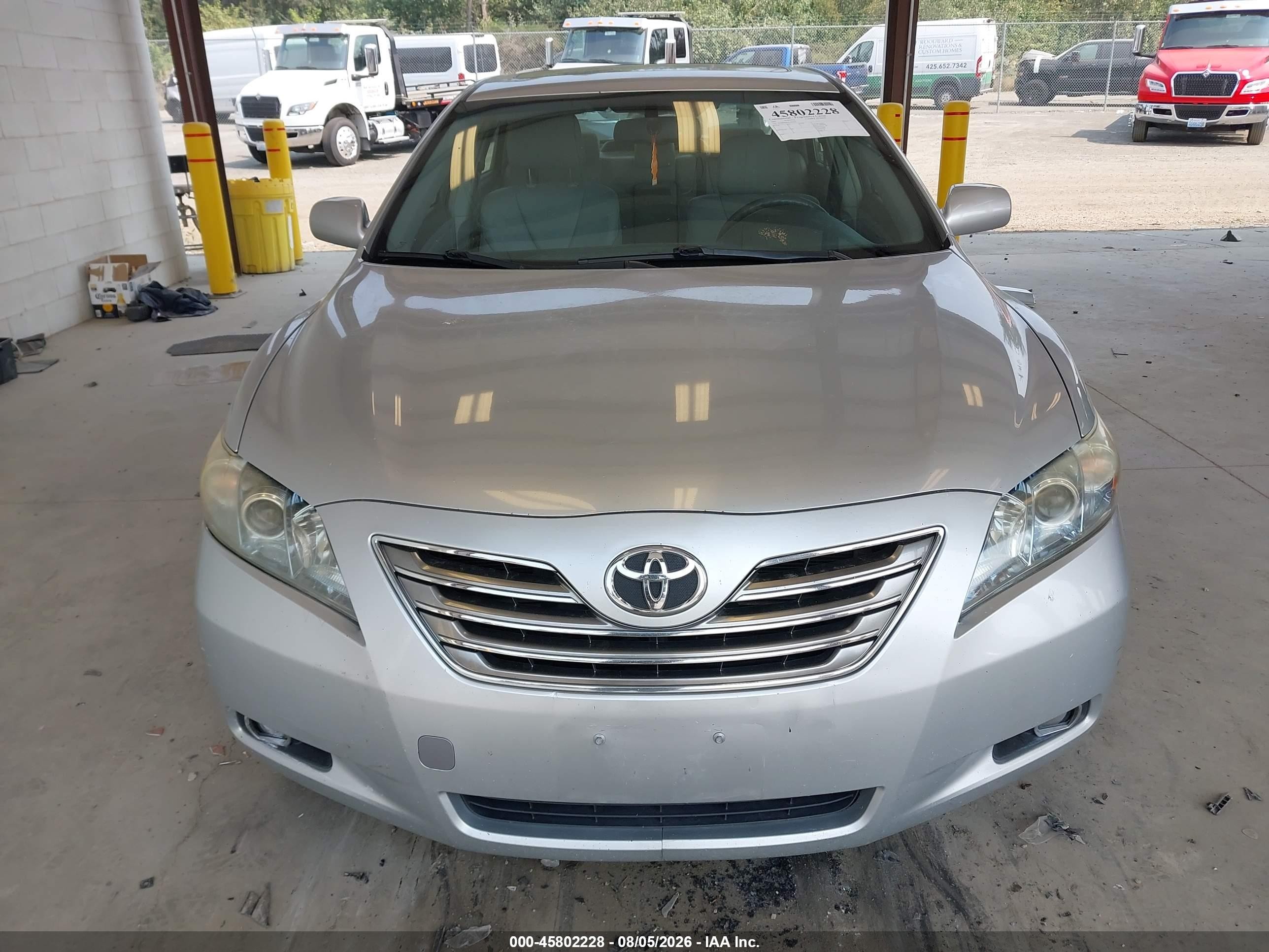 2007 Toyota Camry Hybrid Silver vin: JTNBB46K073044555
