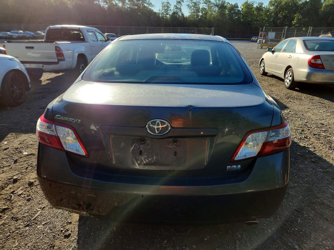 2008 Toyota Camry Hybrid Gray vin: JTNBB46K083044928