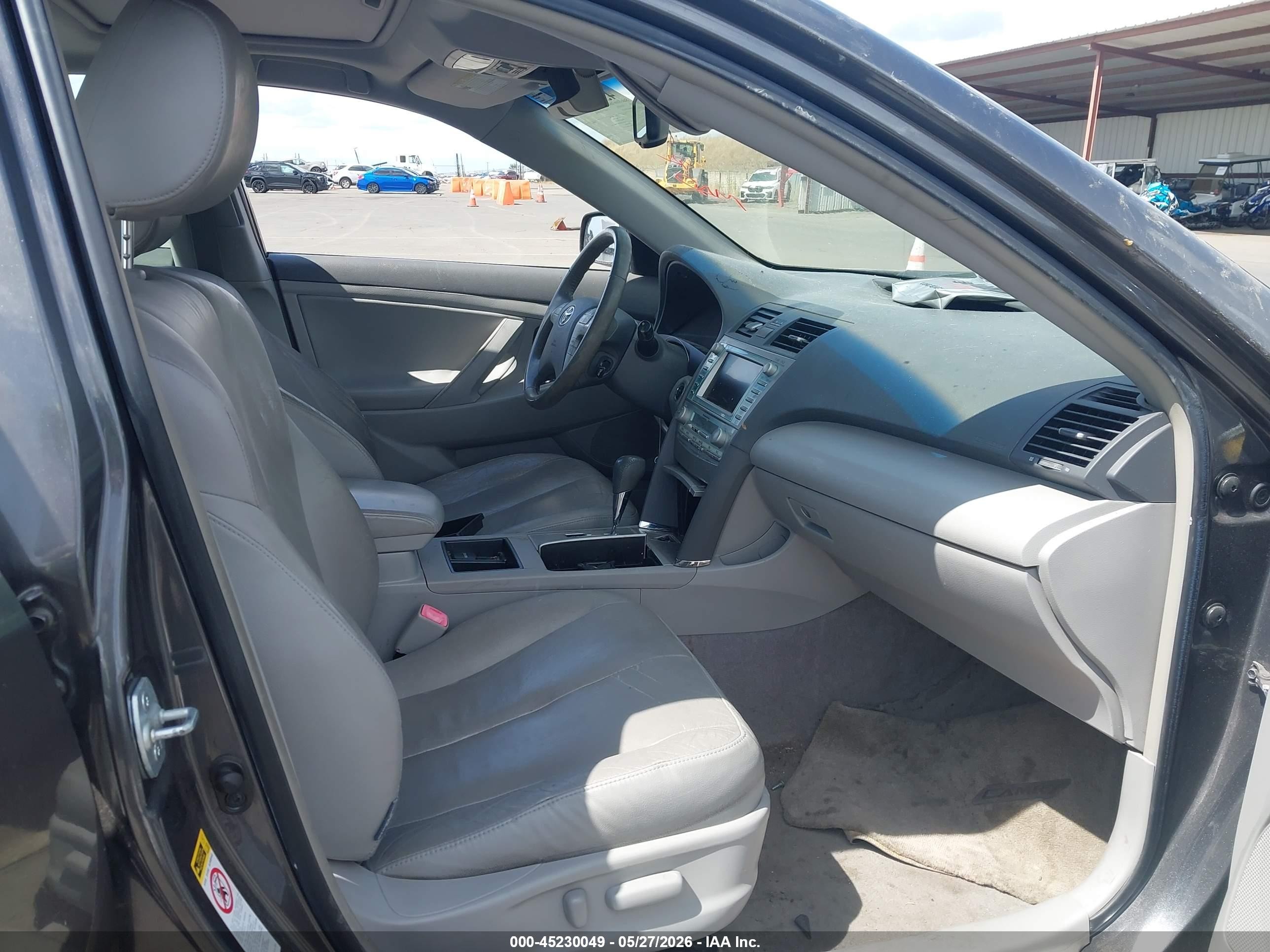 2008 Toyota Camry Hybrid   Gray vin: JTNBB46K083045156