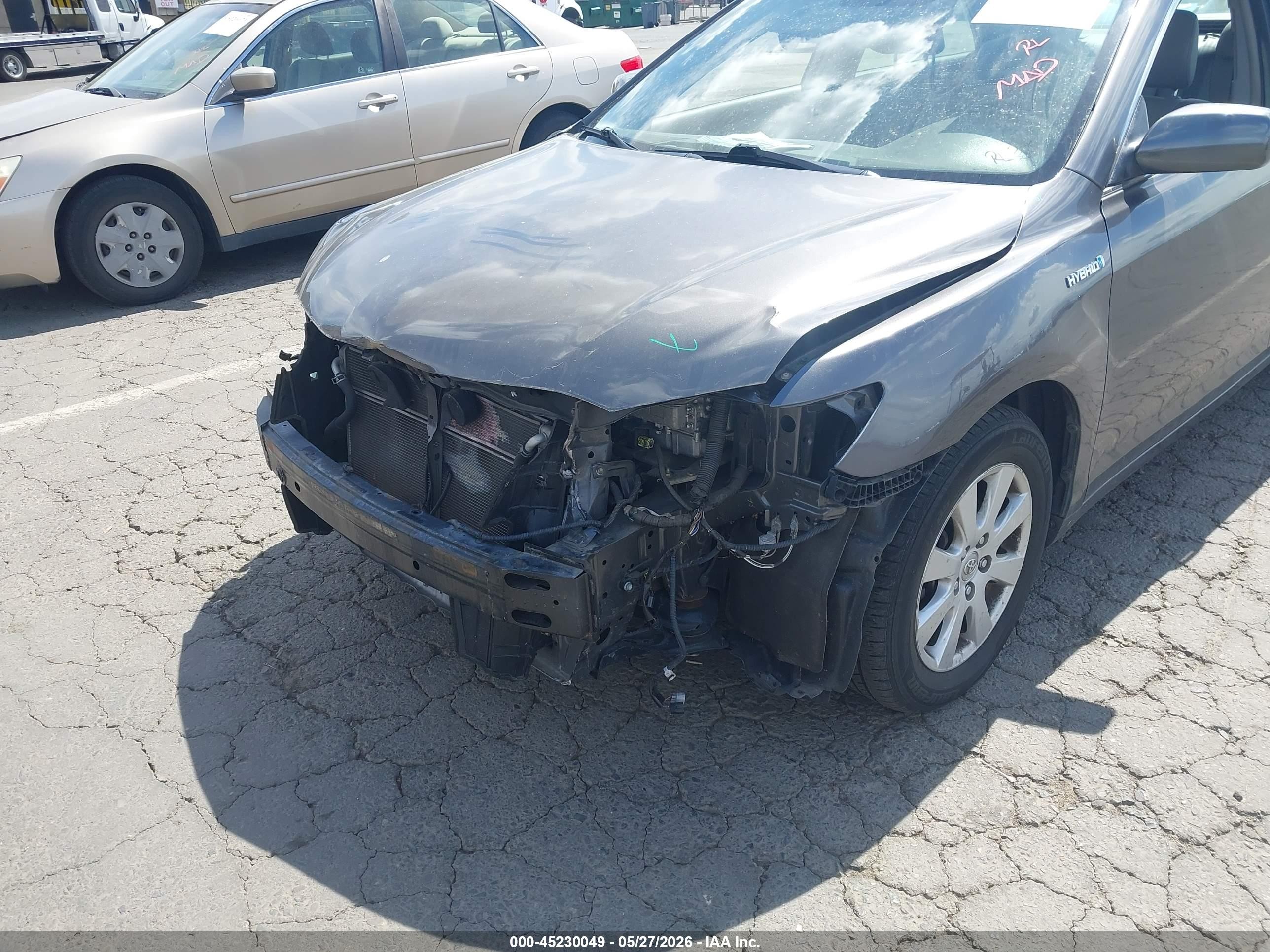2008 Toyota Camry Hybrid   Gray vin: JTNBB46K083045156