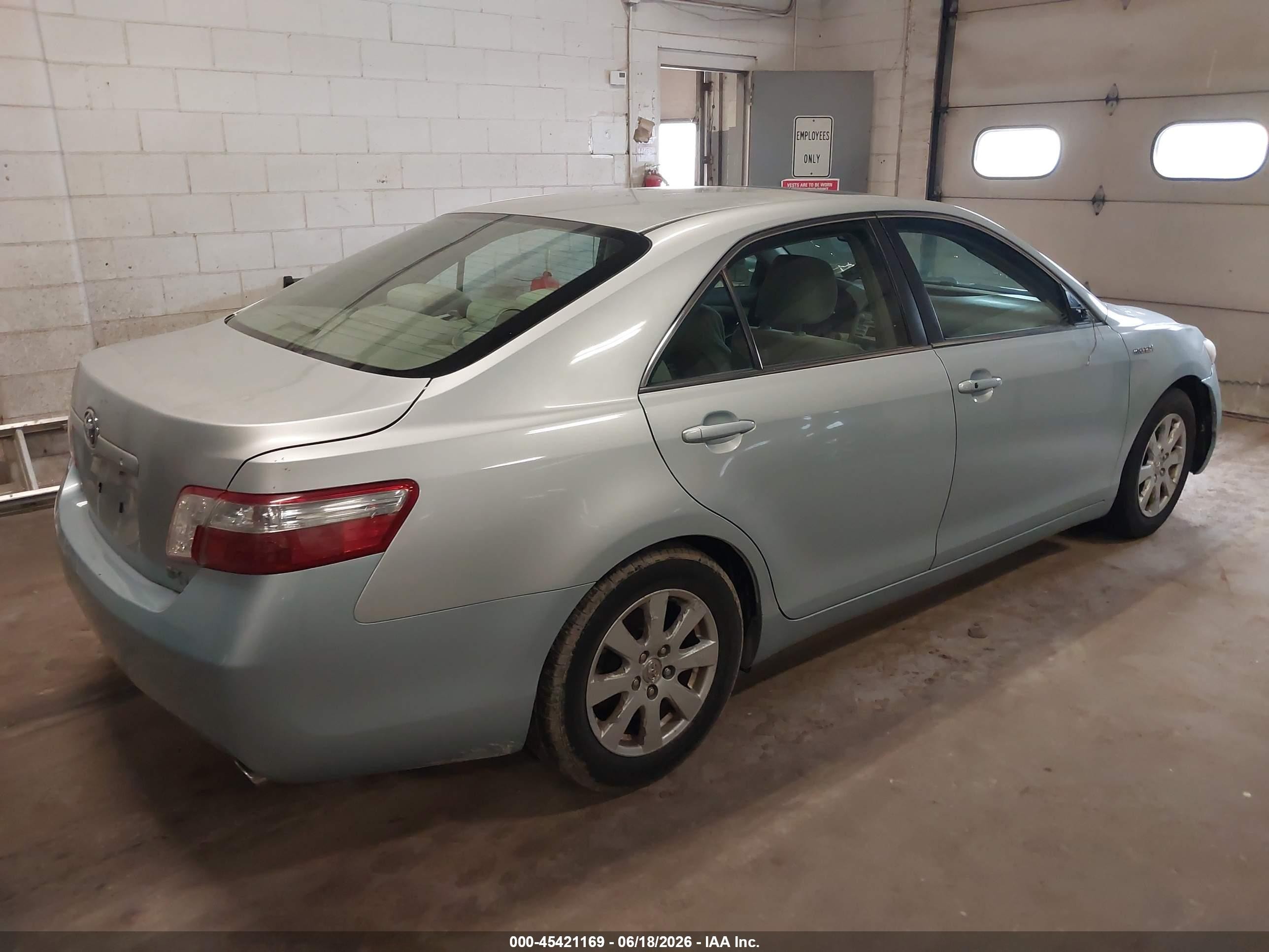 2008 Toyota Camry Hybrid Blue vin: JTNBB46K083045772