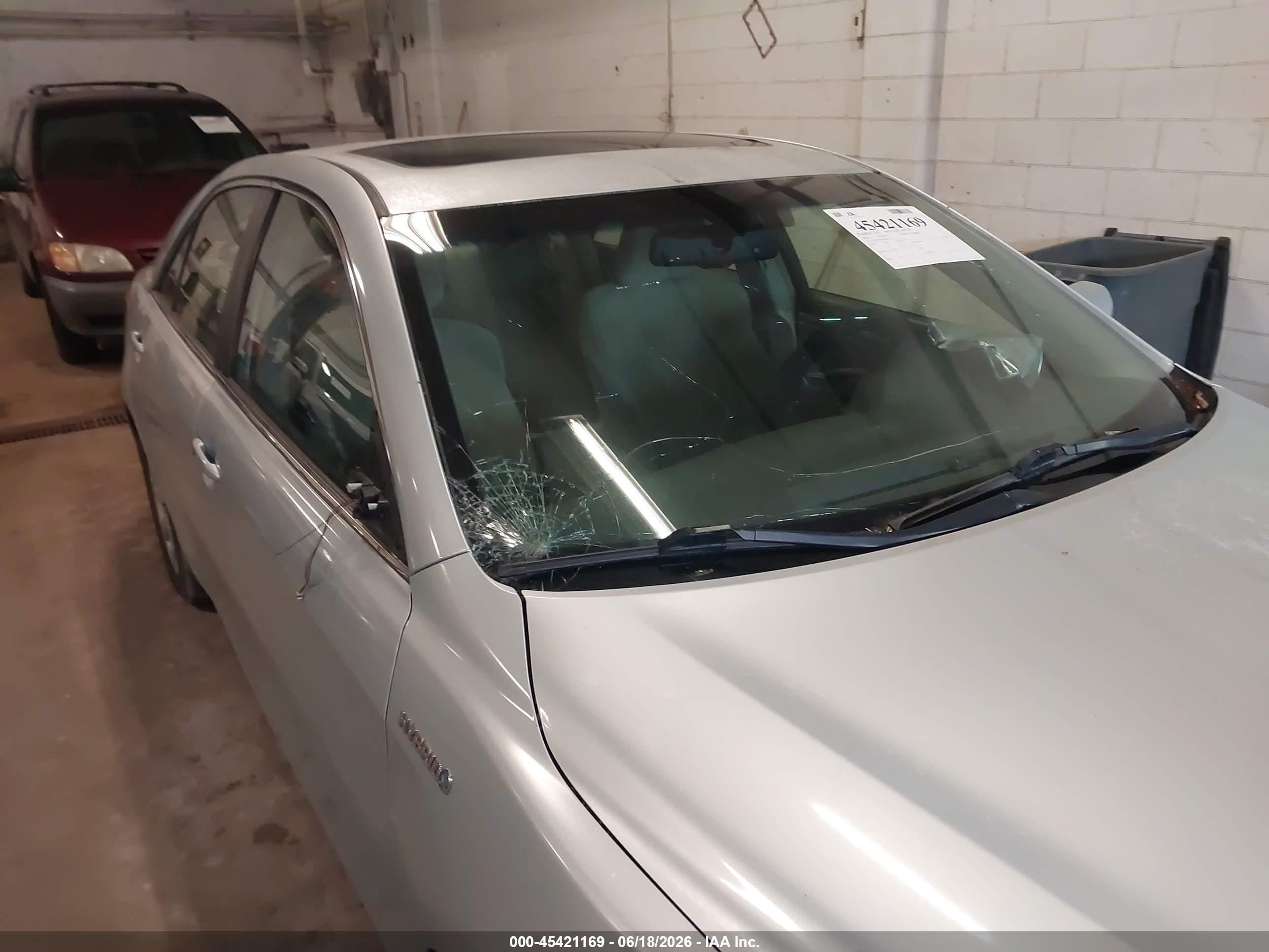 2008 Toyota Camry Hybrid Blue vin: JTNBB46K083045772