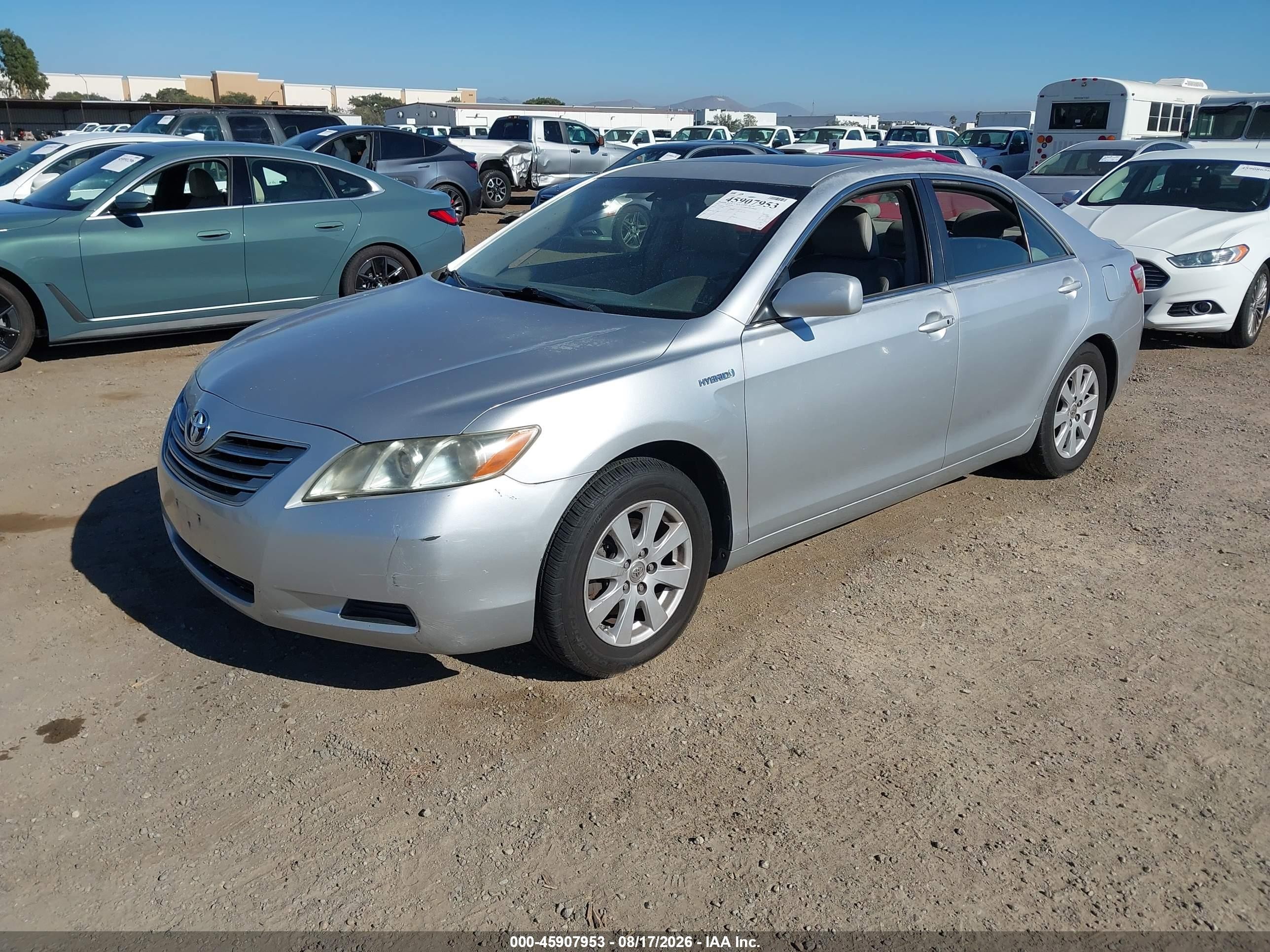 2007 Toyota Camry Hybrid Silver vin: JTNBB46K173027487