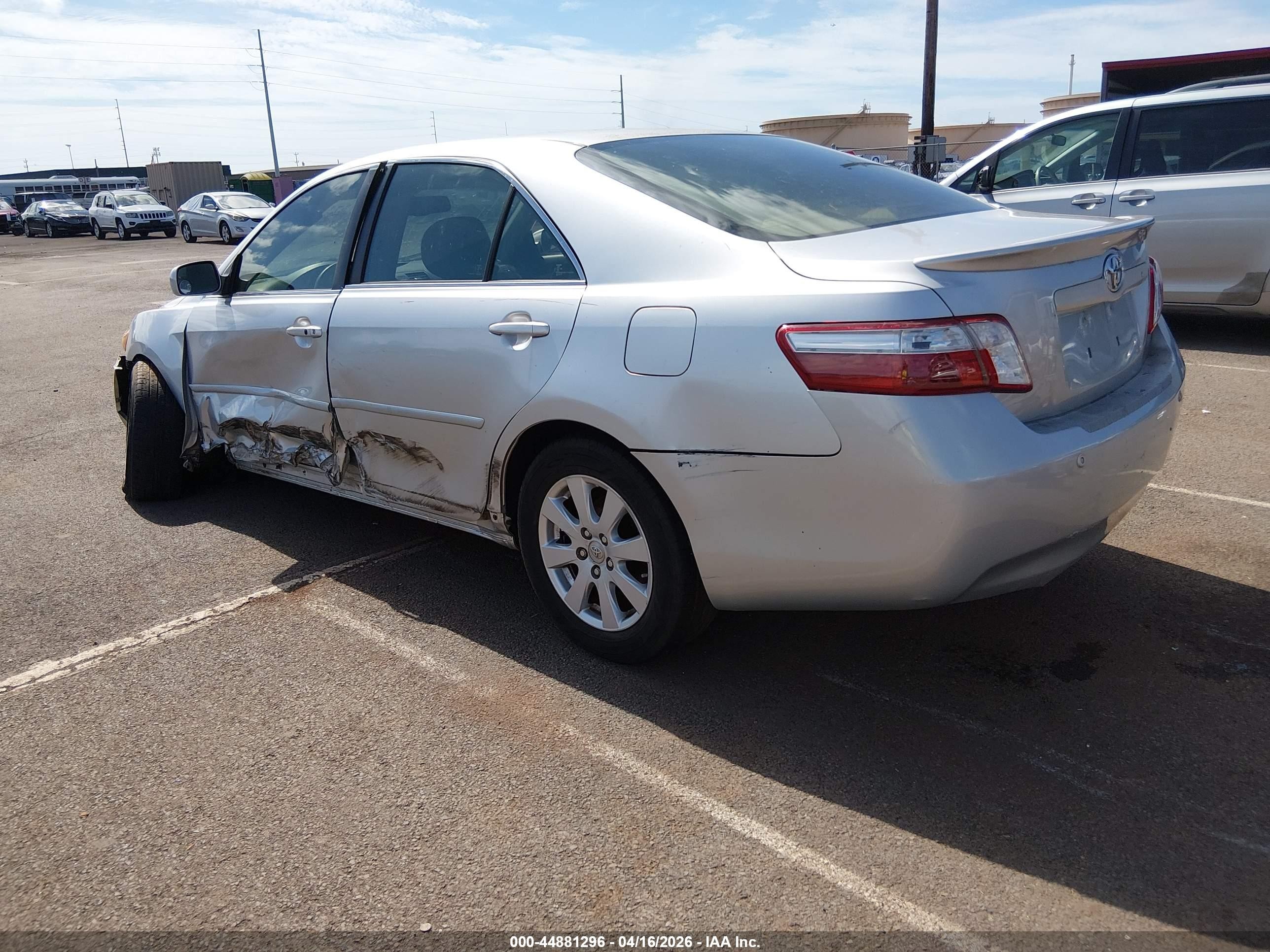 2007 Toyota Camry Hybrid   Gray vin: JTNBB46K173035282