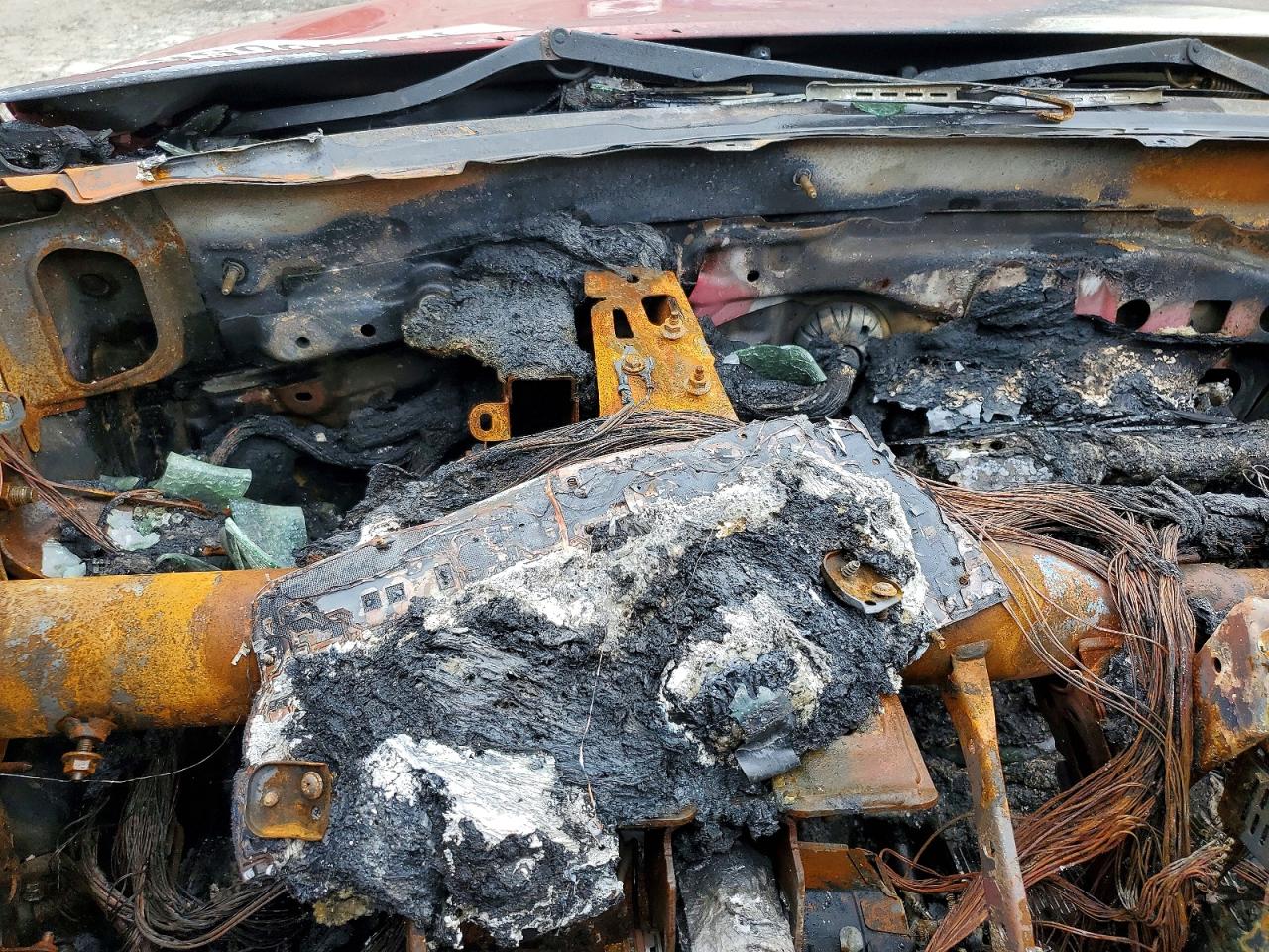 2007 Toyota Camry Hybrid Burn vin: JTNBB46K173039655