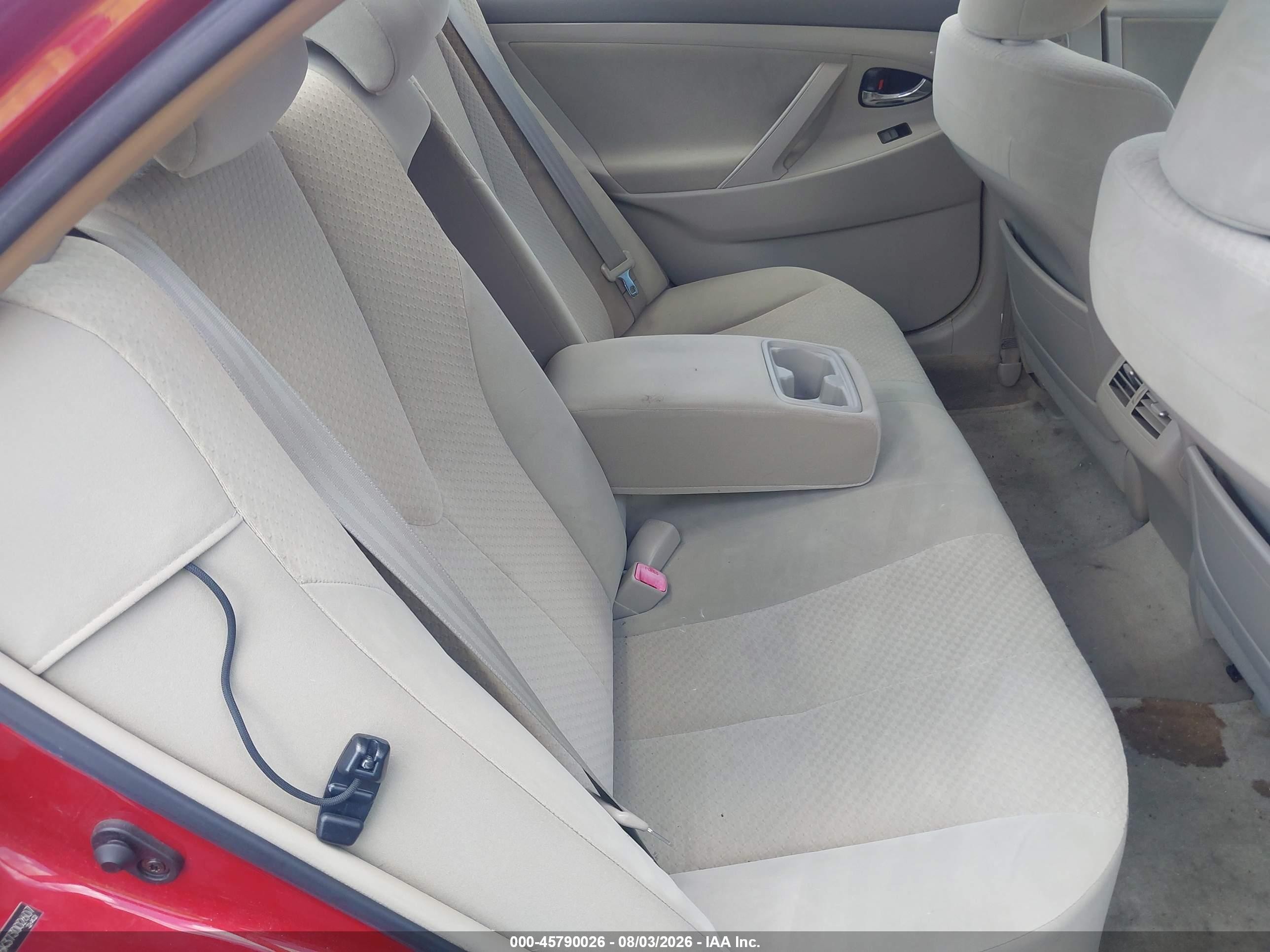 2007 Toyota Camry Hybrid   Red vin: JTNBB46K373002607
