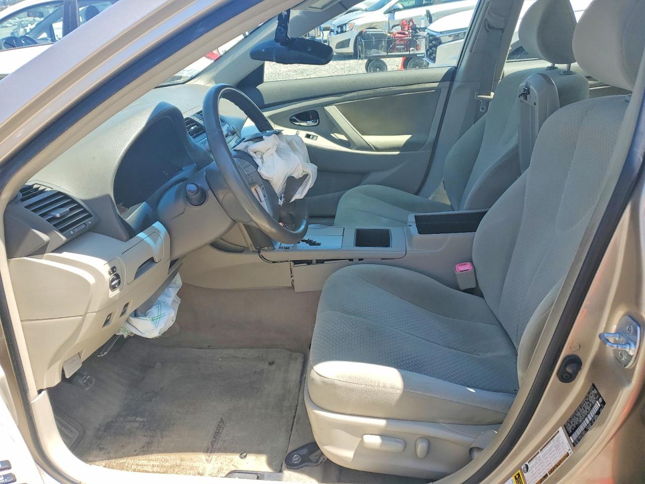 2007 Toyota Camry Hybrid Gold vin: JTNBB46K373016331