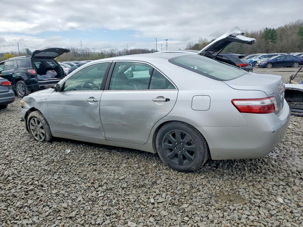 2007 Toyota Camry Hybrid Silver vin: JTNBB46K373017477