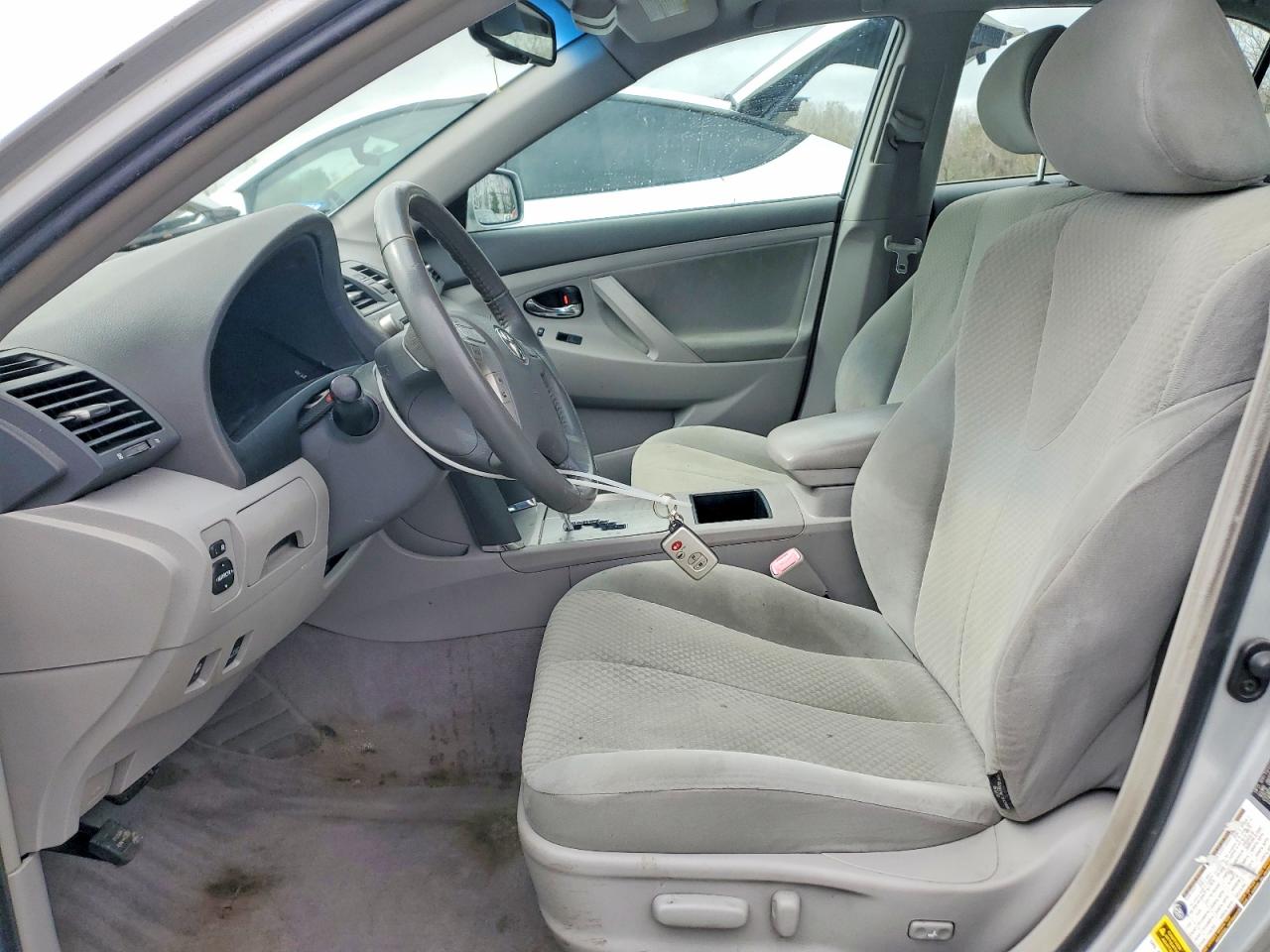 2007 Toyota Camry Hybrid Silver vin: JTNBB46K373017477