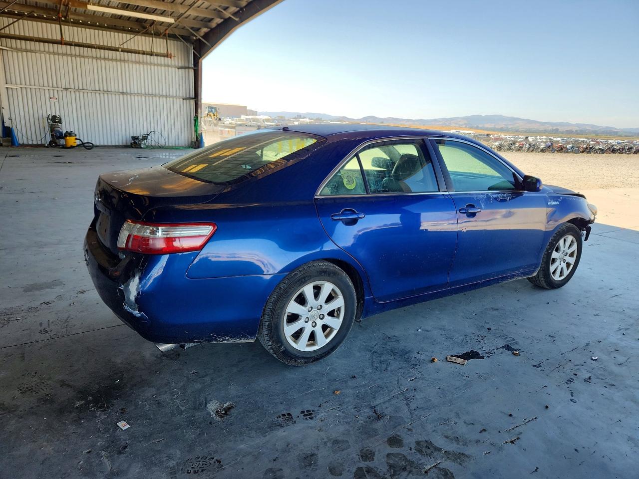 2007 Toyota Camry Hybrid Blue vin: JTNBB46K373018886
