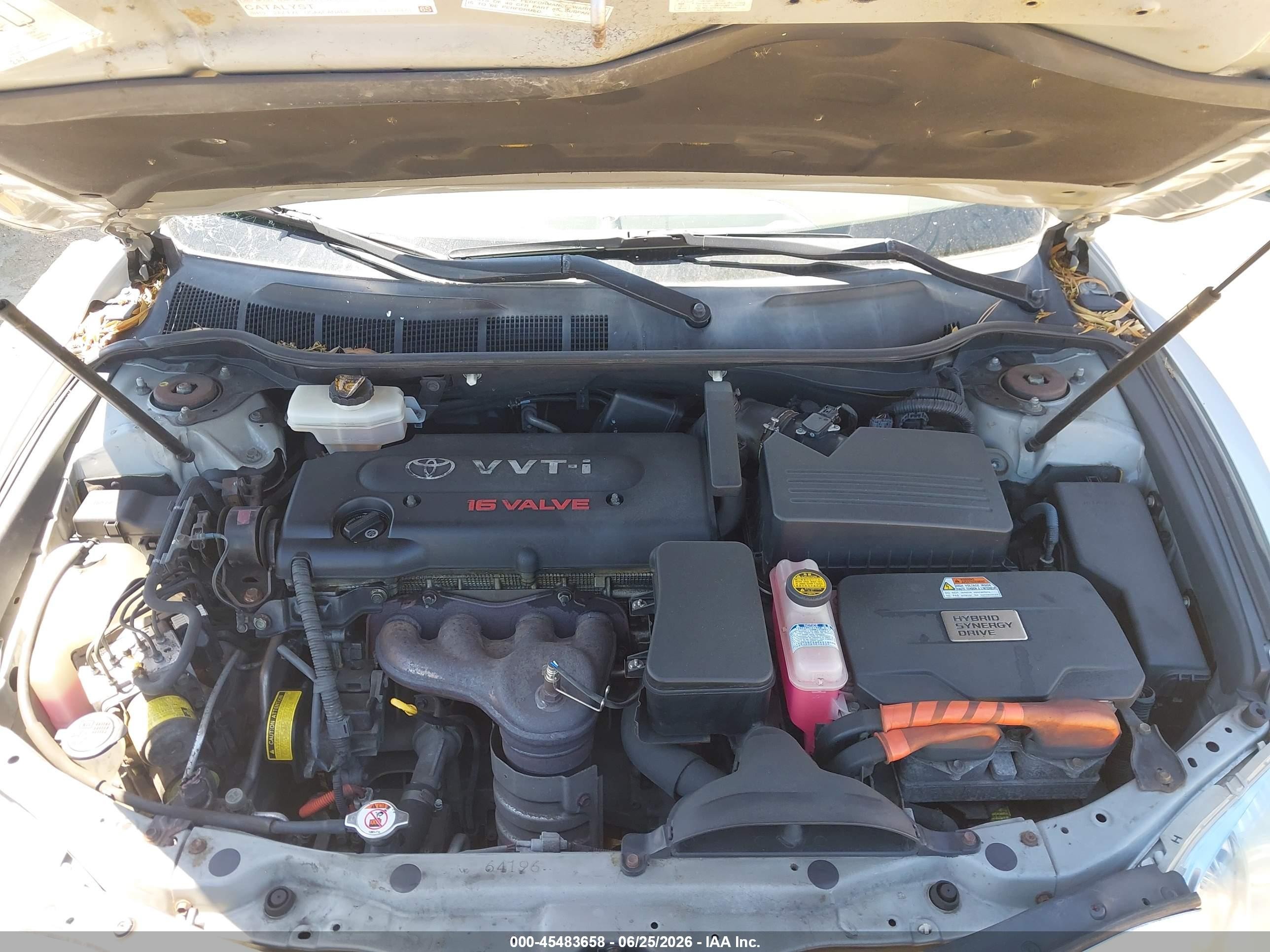 2007 Toyota Camry Hybrid   Silver vin: JTNBB46K373041455