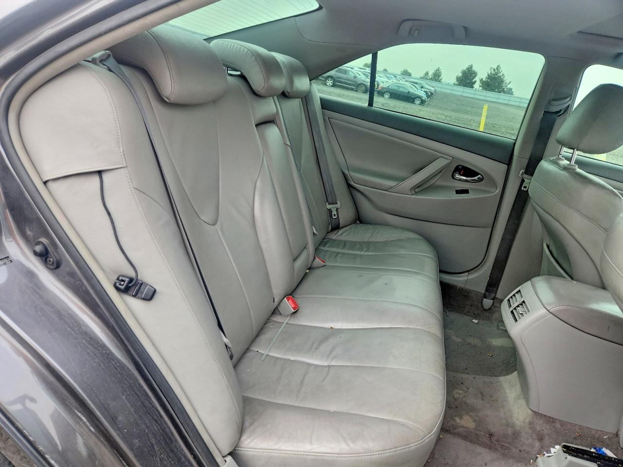 2007 Toyota Camry Hybrid Gray vin: JTNBB46K473000624
