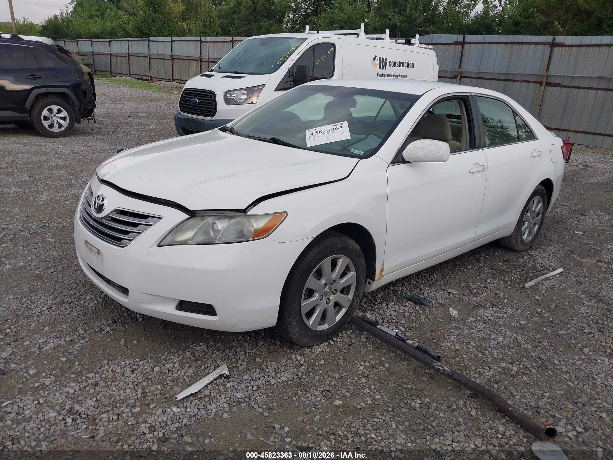 2007 Toyota Camry Hybrid   White vin: JTNBB46K473011882
