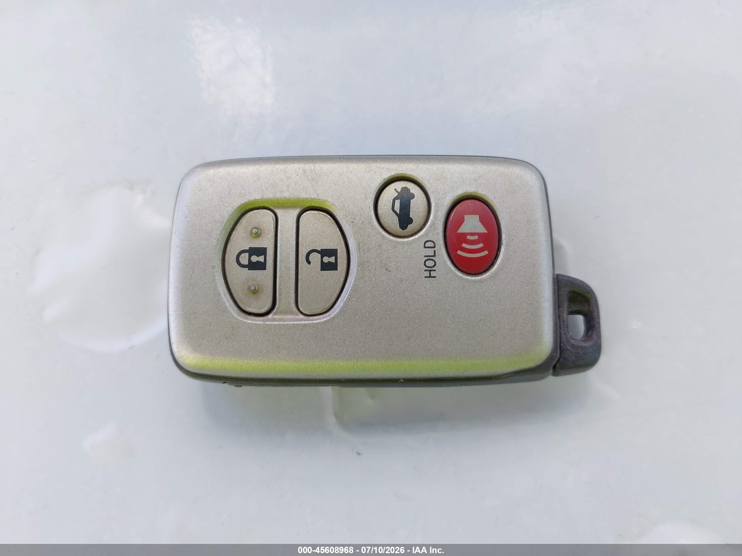 2007 Toyota Camry Hybrid   White vin: JTNBB46K473019531