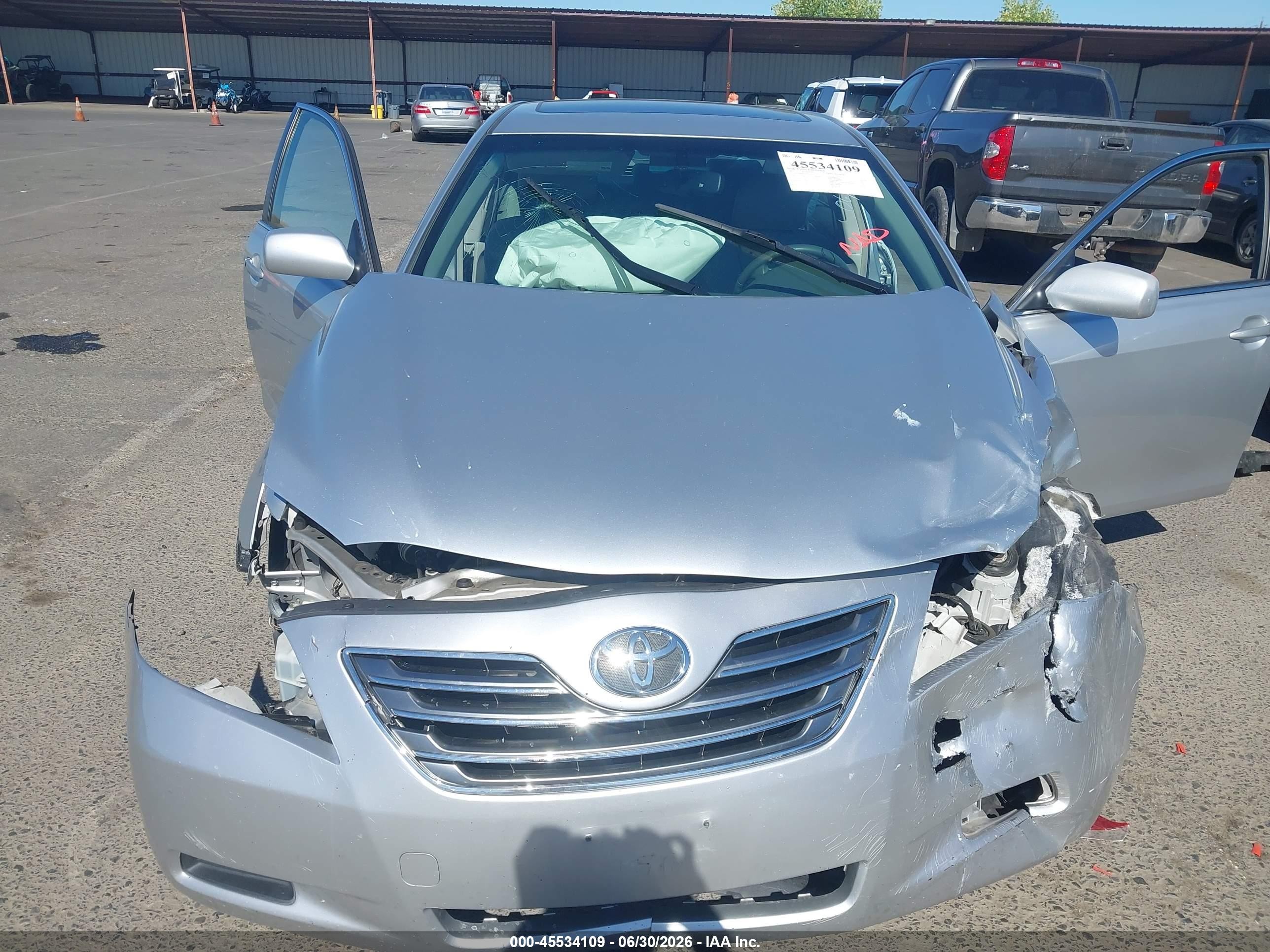 2007 Toyota Camry Hybrid Серебряный vin: JTNBB46K473025975