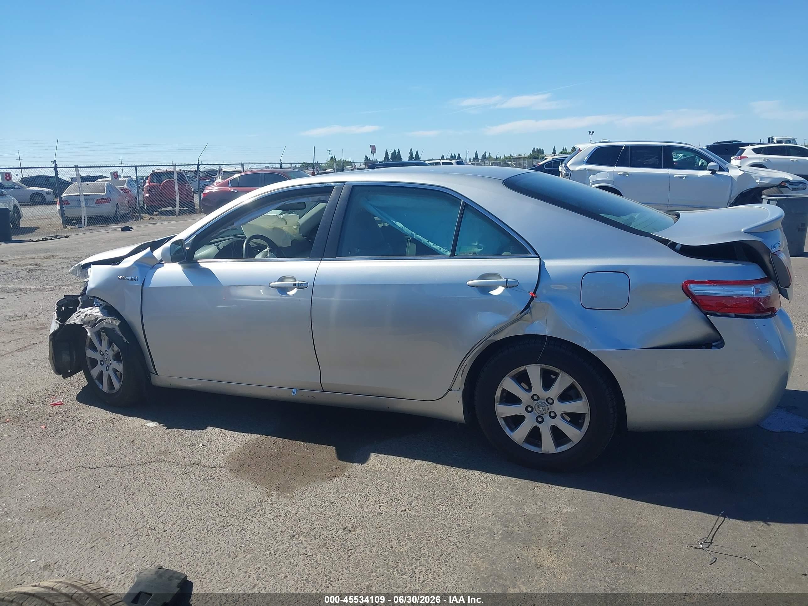 2007 Toyota Camry Hybrid Серебряный vin: JTNBB46K473025975