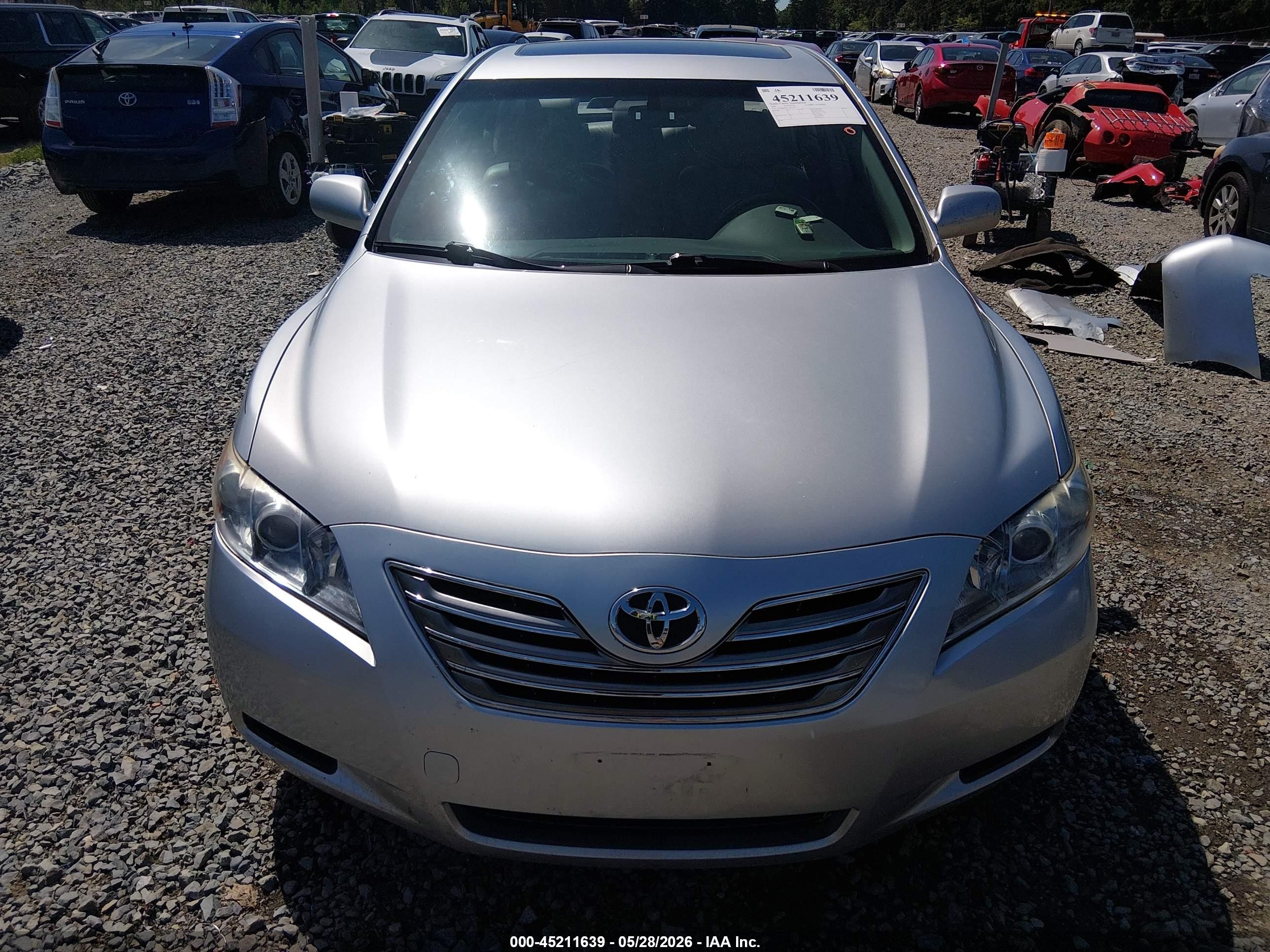 2007 Toyota Camry Hybrid   Silver vin: JTNBB46K473032179