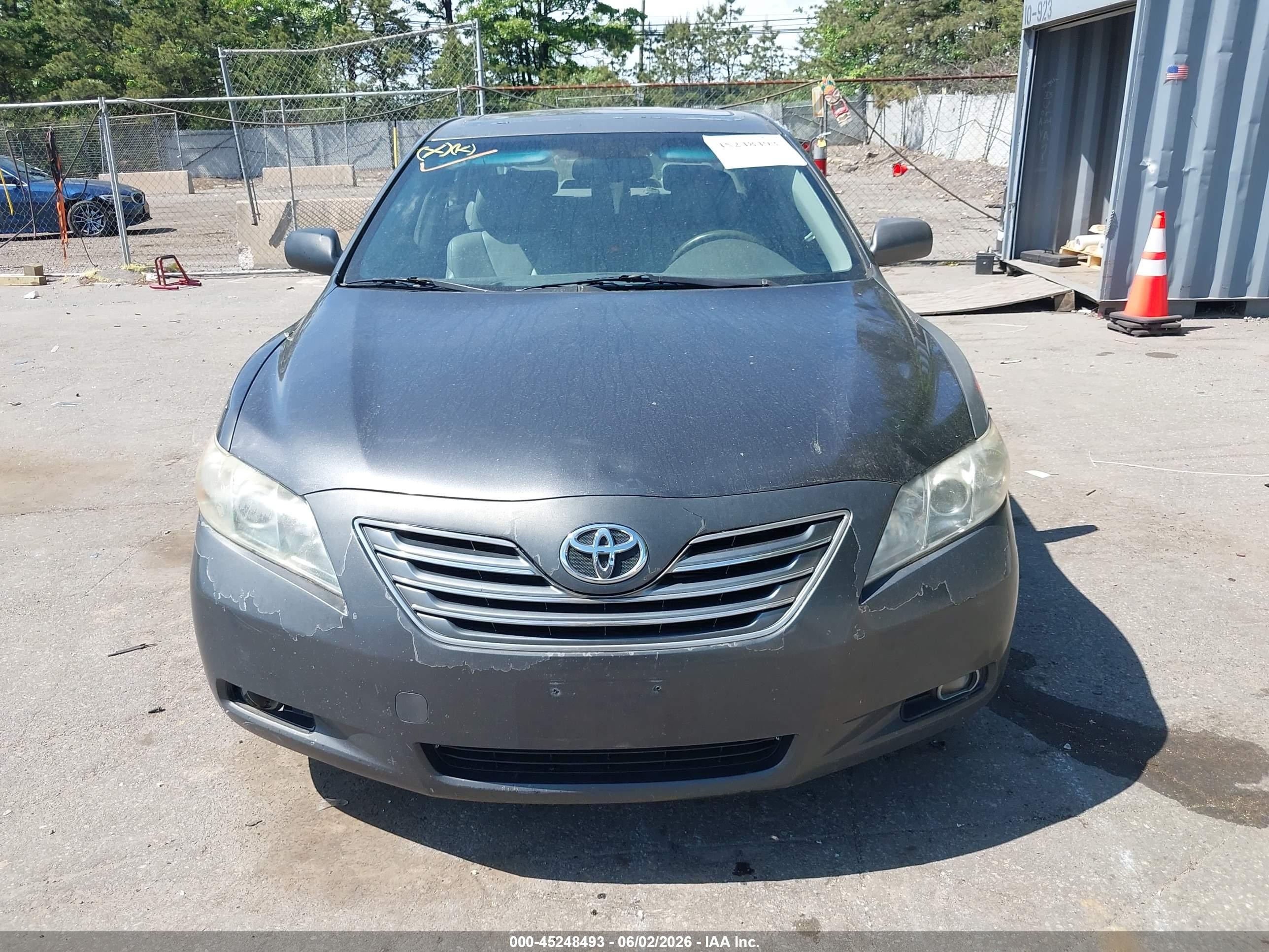 2007 Toyota Camry Hybrid   Серый vin: JTNBB46K473033560
