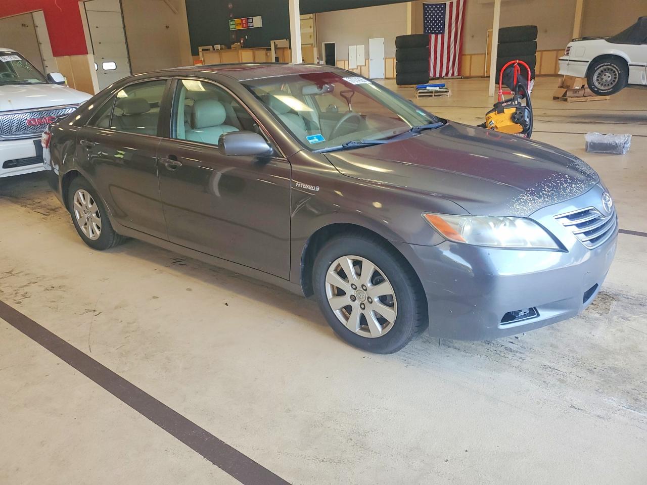2007 Toyota Camry Hybrid Gray vin: JTNBB46K473033624