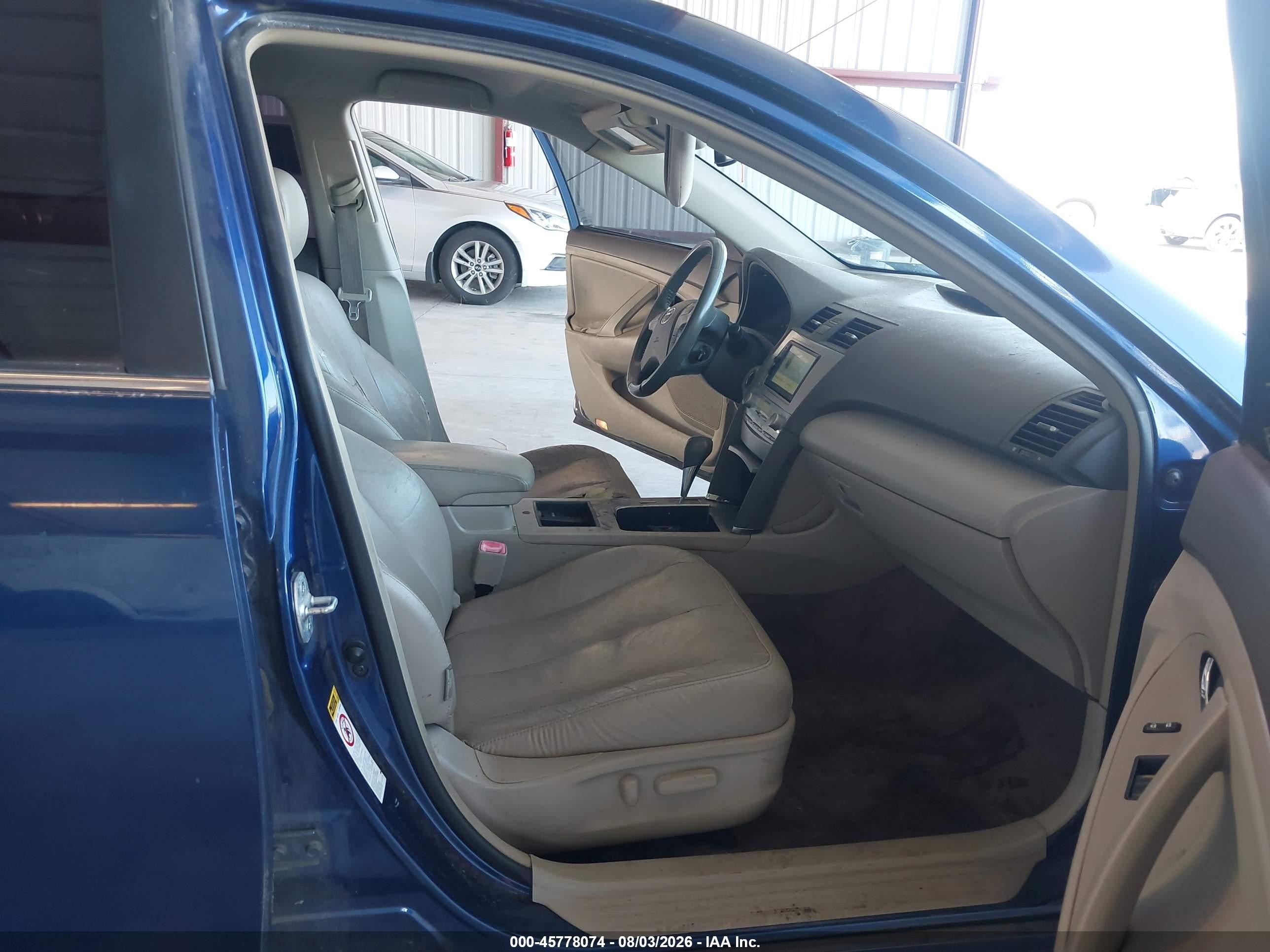 2007 Toyota Camry Hybrid   Blue vin: JTNBB46K473040802