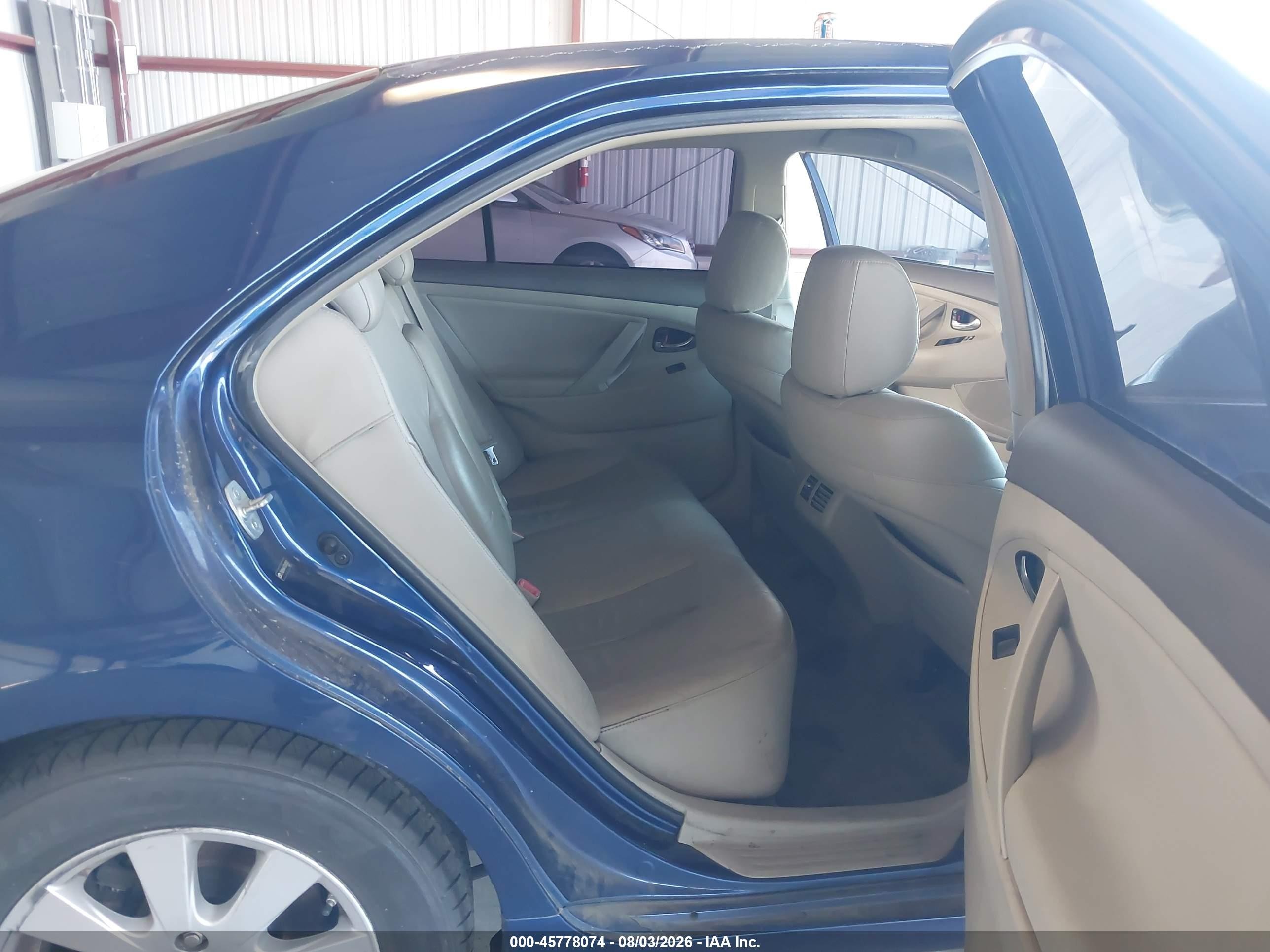 2007 Toyota Camry Hybrid   Blue vin: JTNBB46K473040802