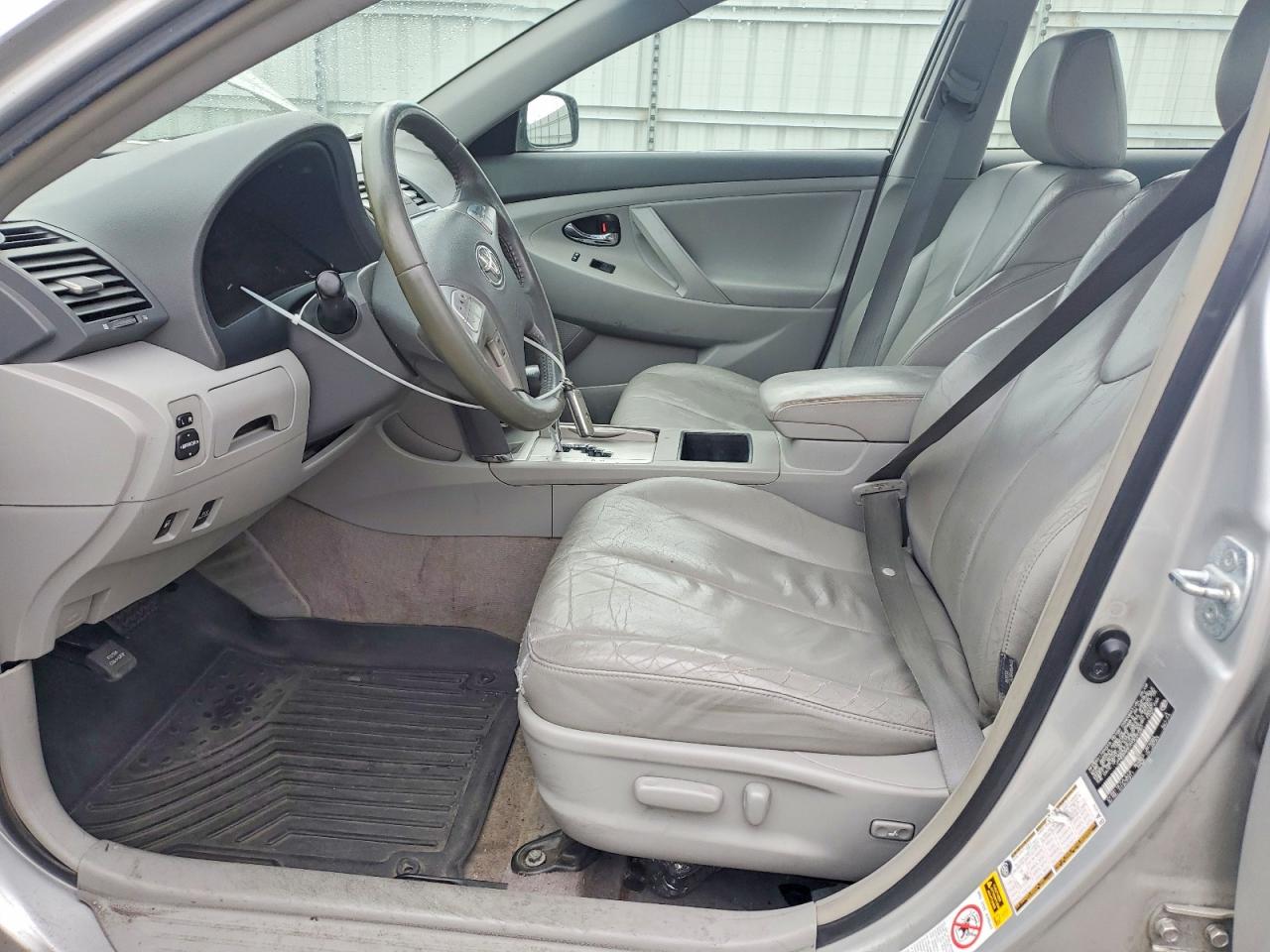 2009 Toyota Camry Hybrid Base Серебряный vin: JTNBB46K493050281